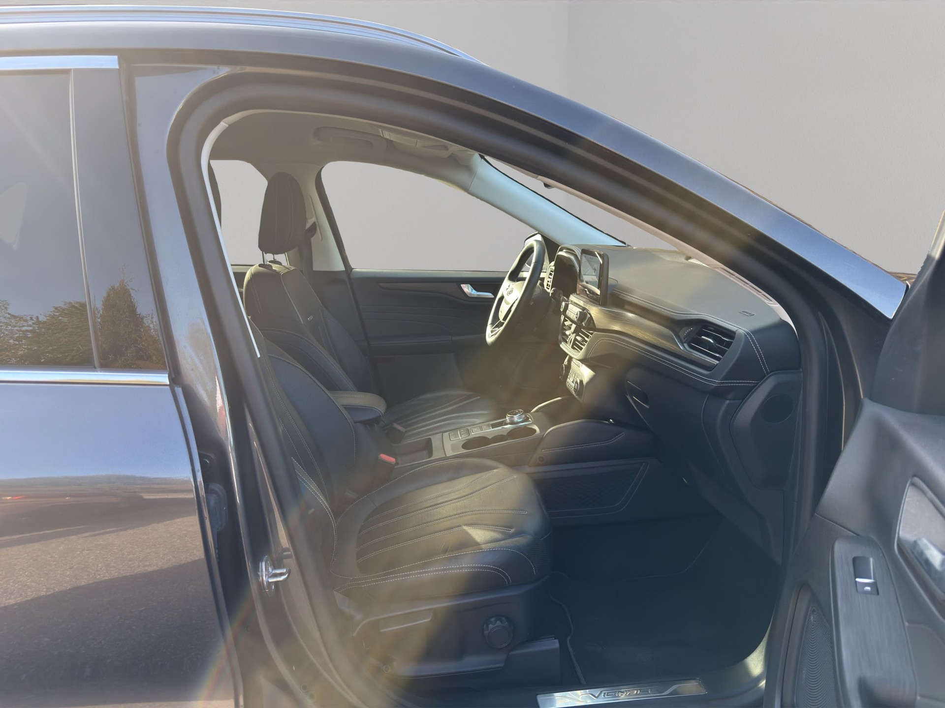 FORD Kuga 2.5 PHEV Vignale 2WD-image-9