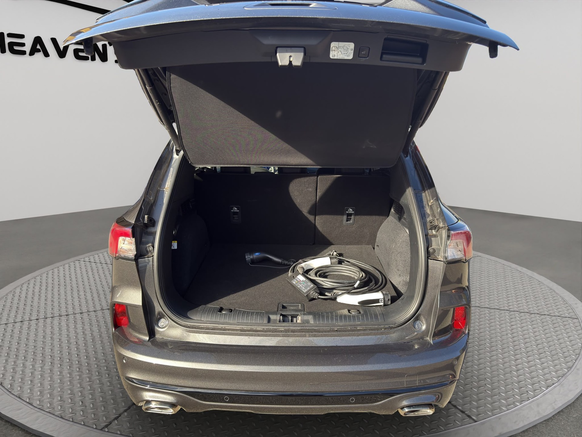 FORD Kuga 2.5 PHEV Vignale 2WD-image-7