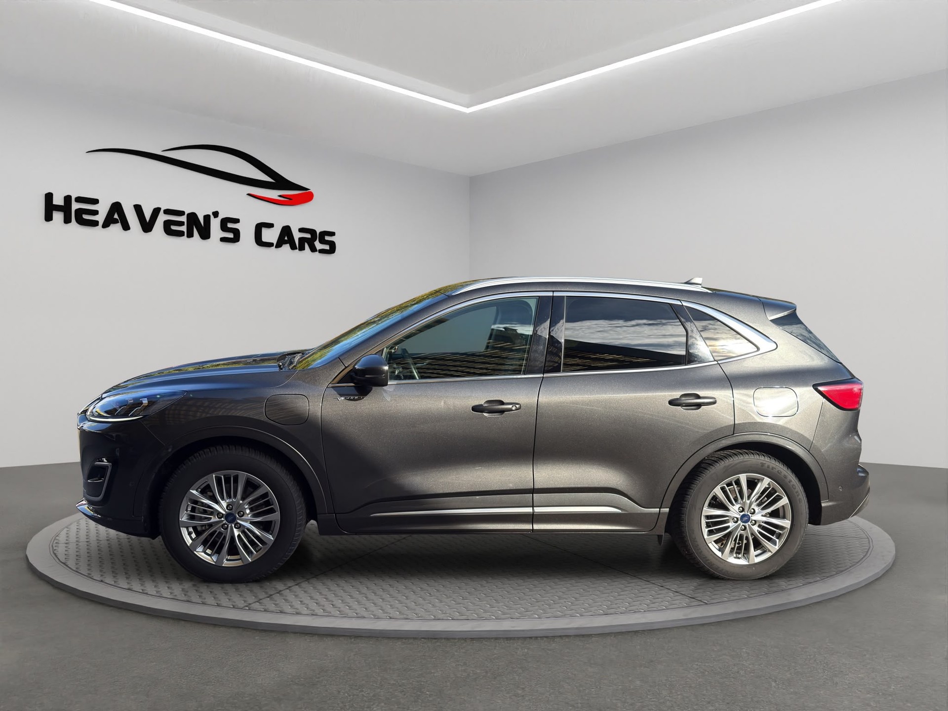 FORD Kuga 2.5 PHEV Vignale 2WD-image-3