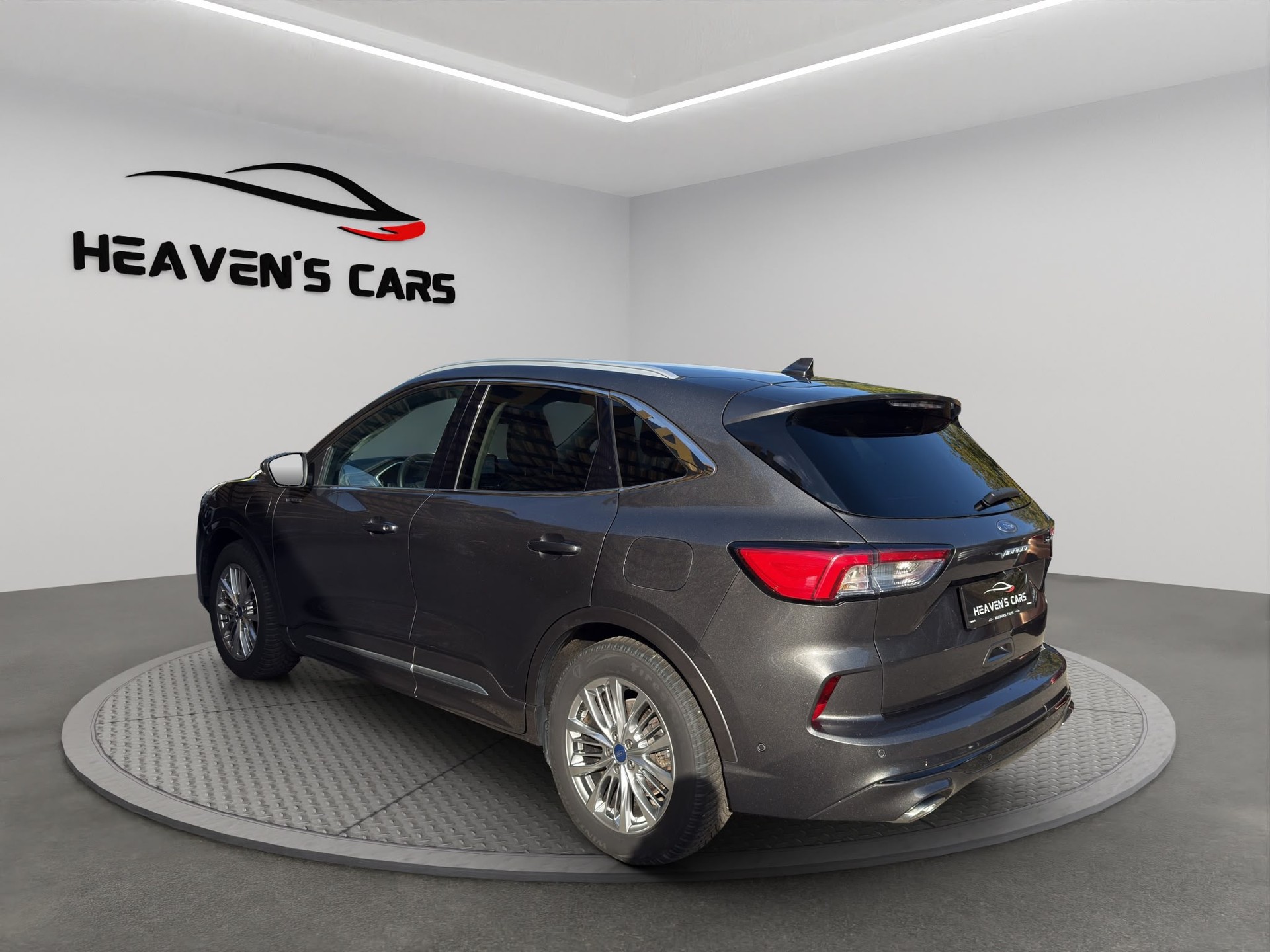 FORD Kuga 2.5 PHEV Vignale 2WD-image-5