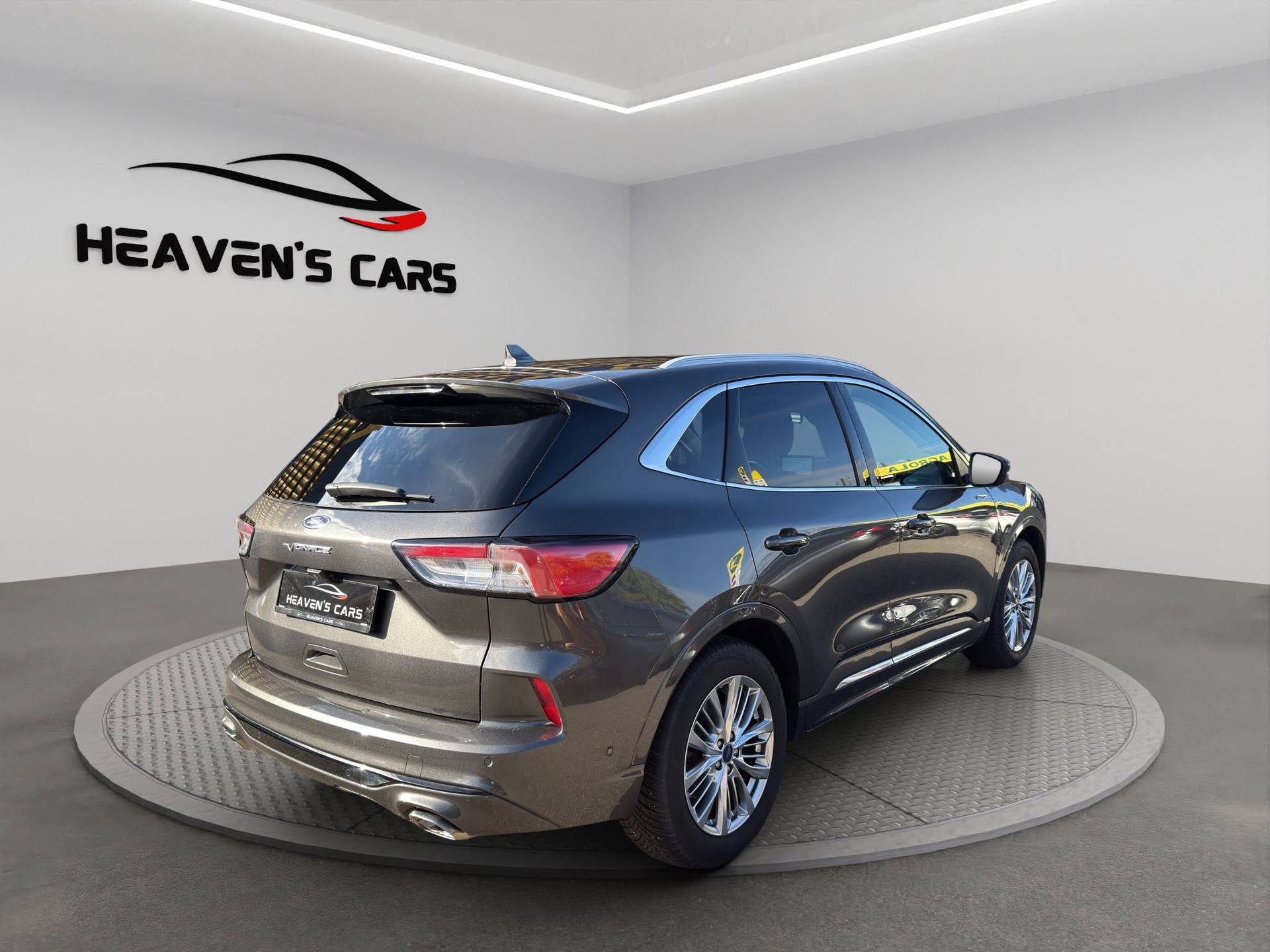 FORD Kuga 2.5 PHEV Vignale 2WD-image-6