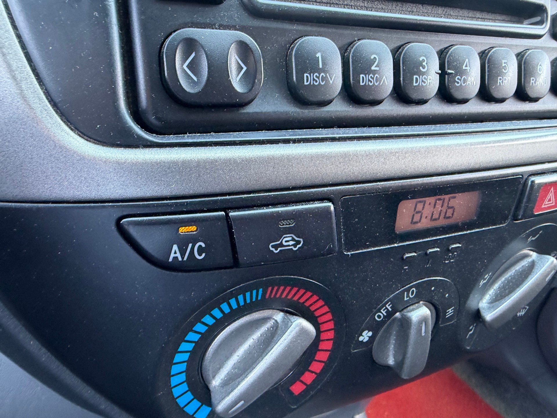 TOYOTA RAV-4 2.0 16V Linea Terra-image-8