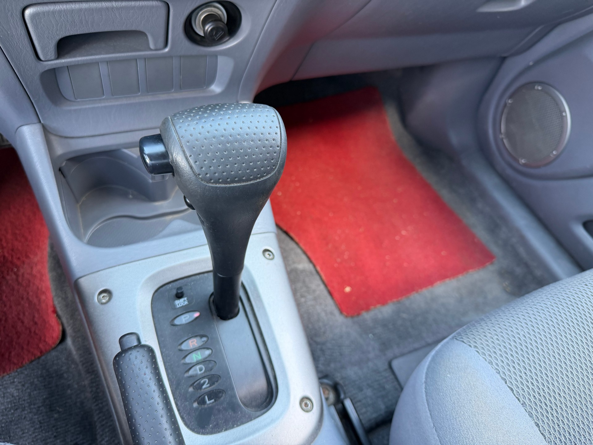 TOYOTA RAV-4 2.0 16V Linea Terra-image-5