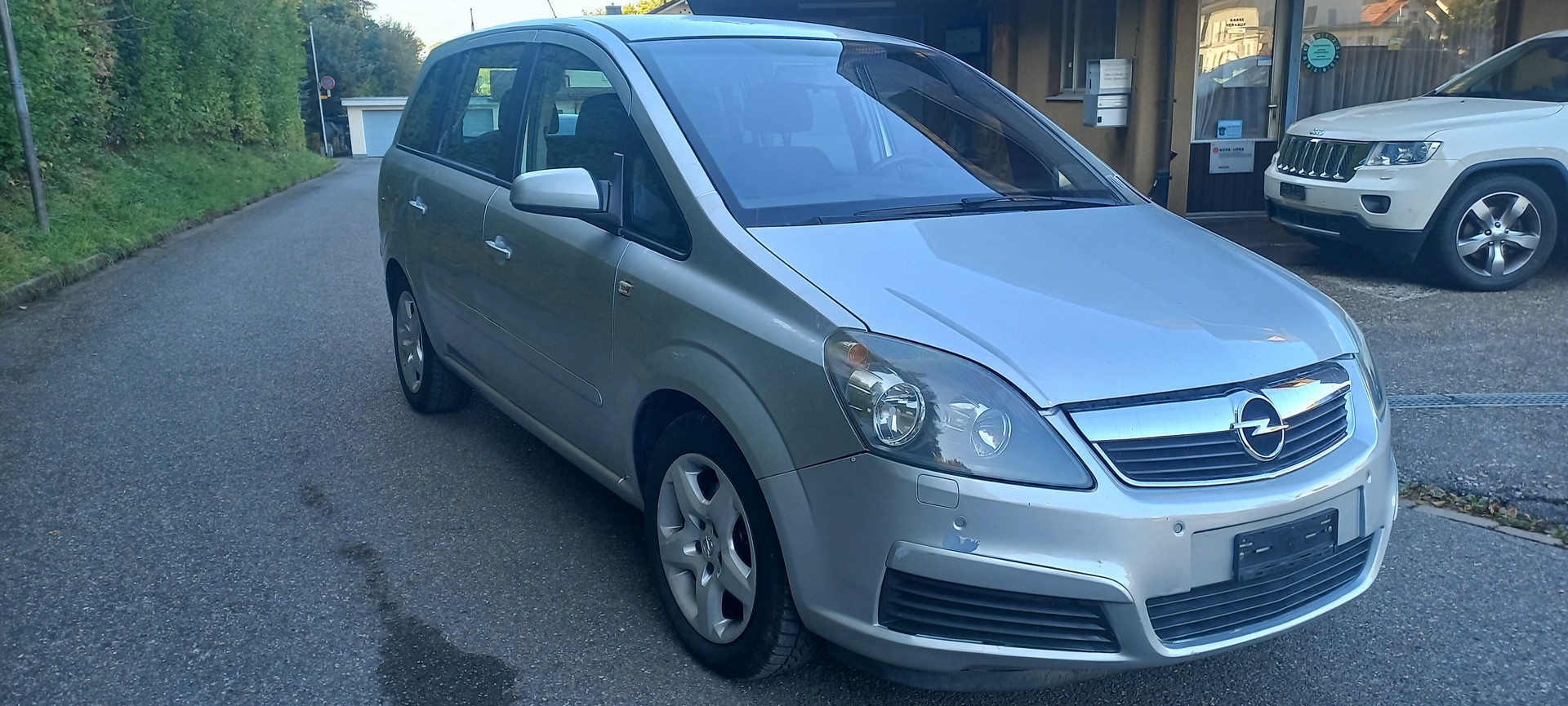 OPEL Zafira 1.9 CDTI Enjoy Automatic-image-10