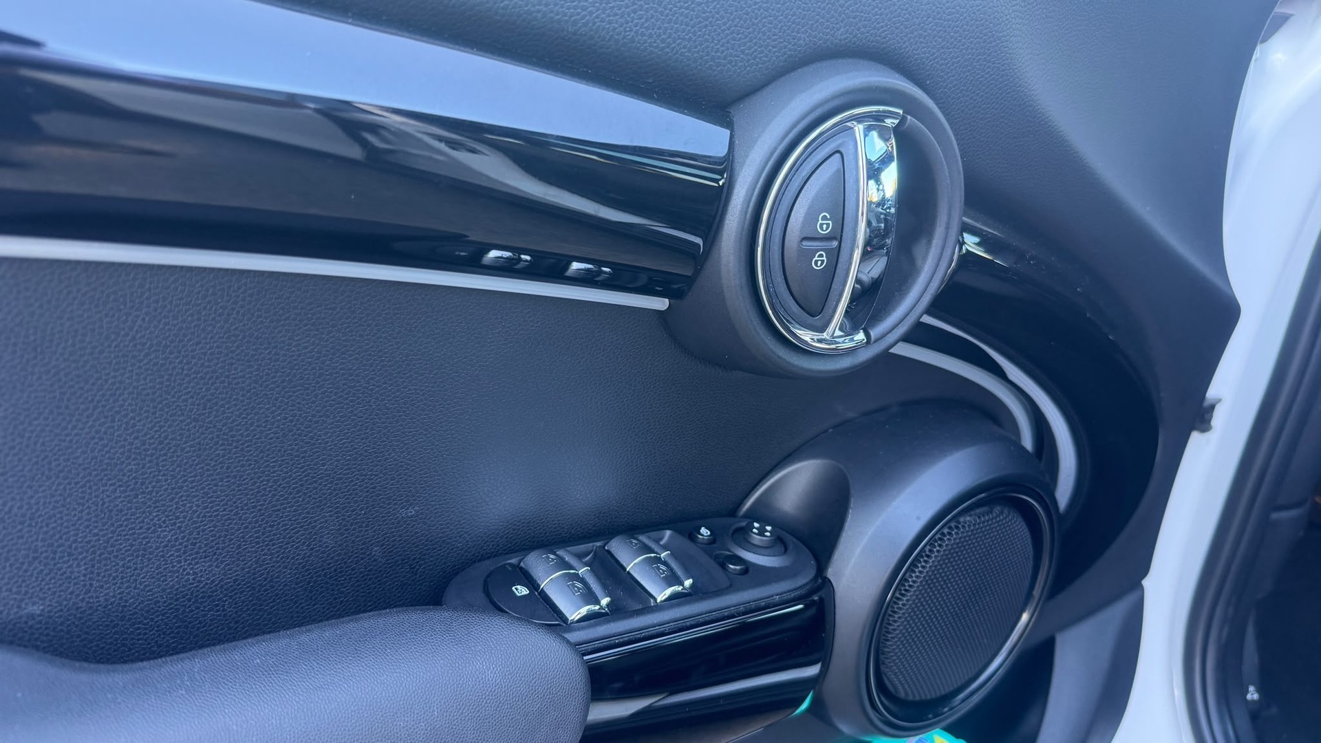MINI Cooper Resolute Edition DKG-image-12
