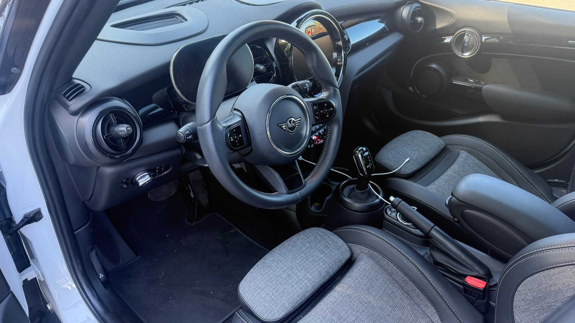 MINI Cooper Resolute Edition DKG-image-2