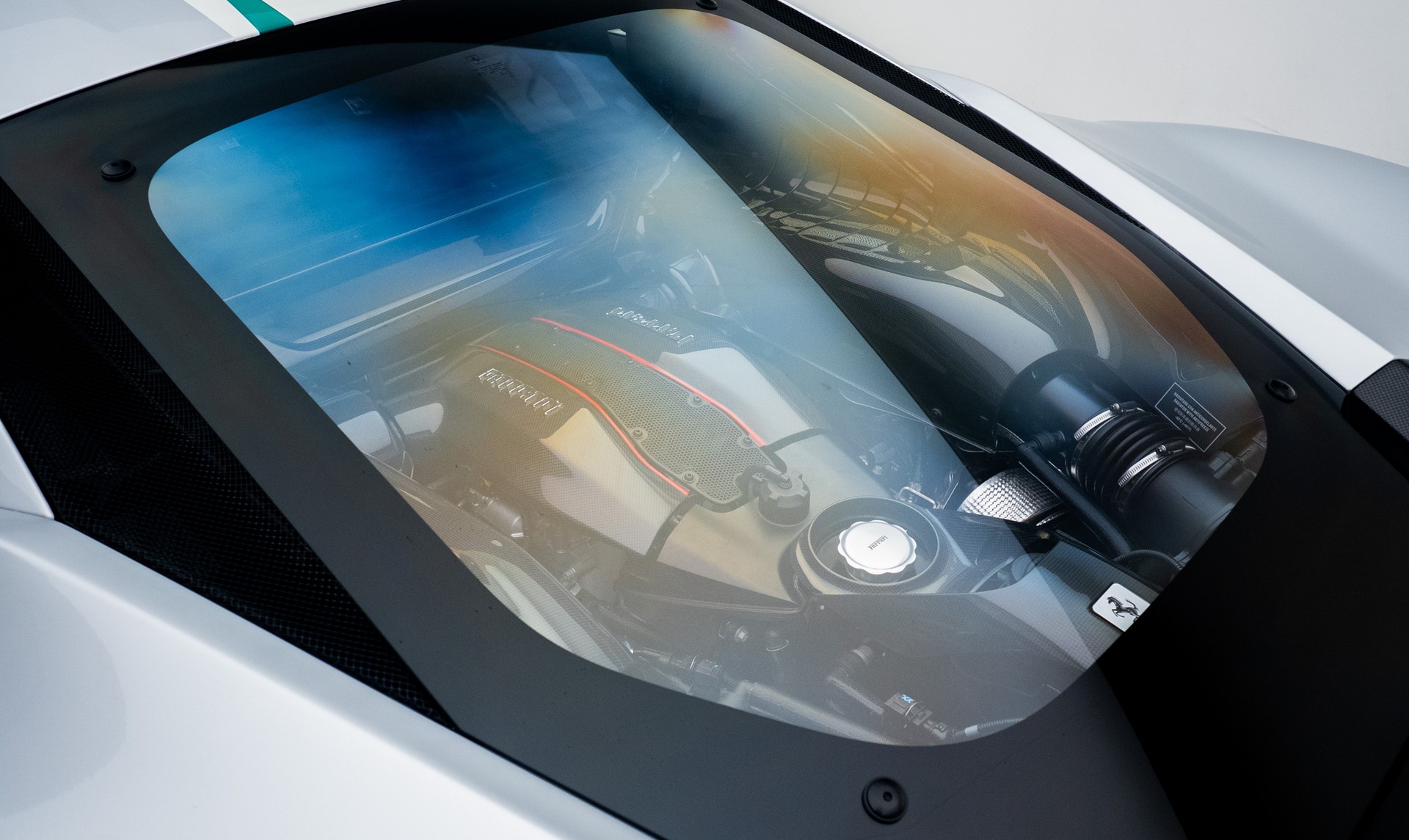 FERRARI 488 Pista Piloti-showroom-element-3