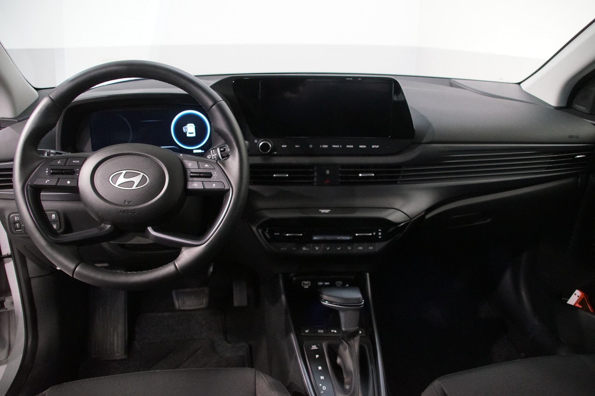 HYUNDAI i20 1.0 T-GDi Vertex DCT ++SWISS++-image-16