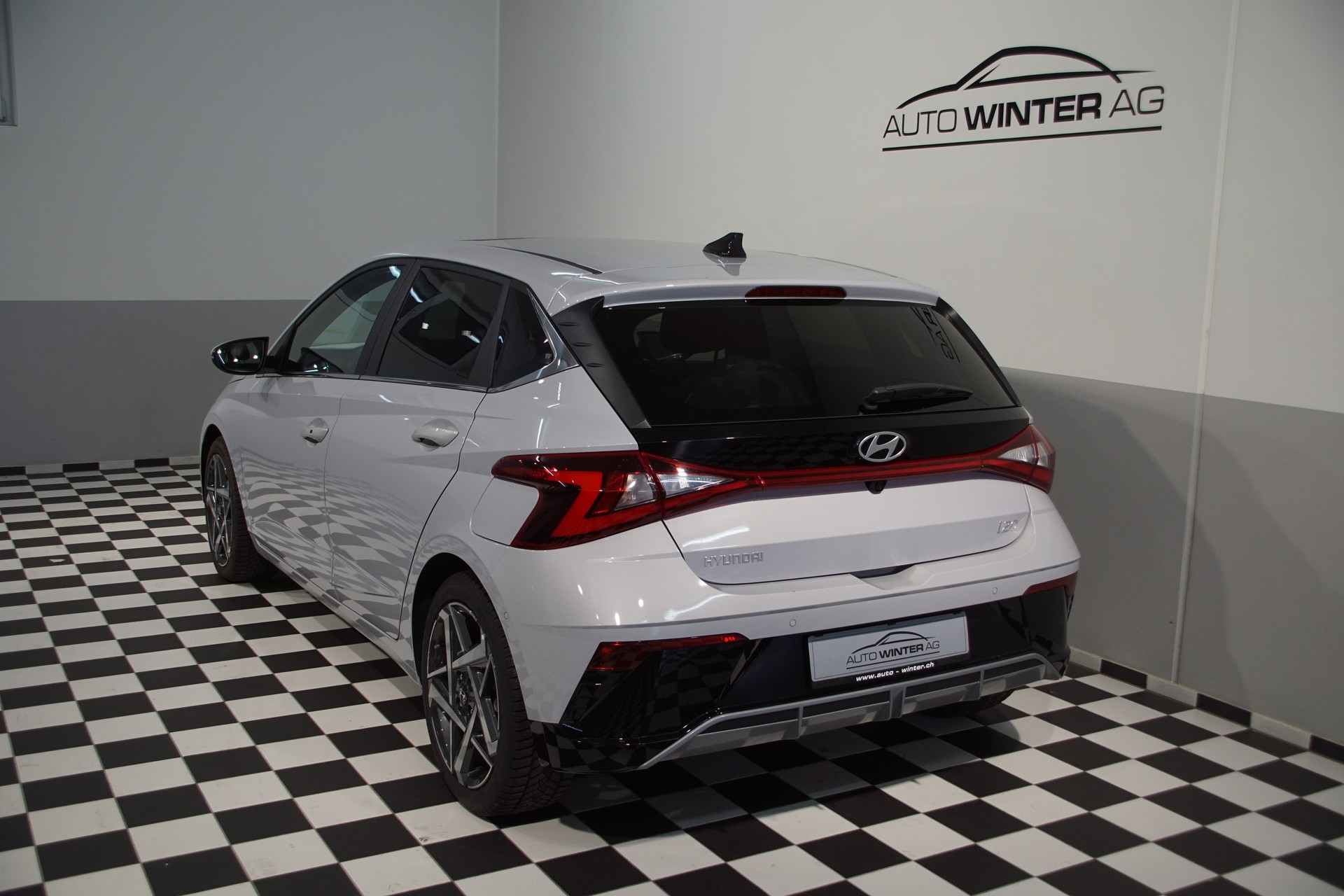HYUNDAI i20 1.0 T-GDi Vertex DCT ++SWISS++-image-9