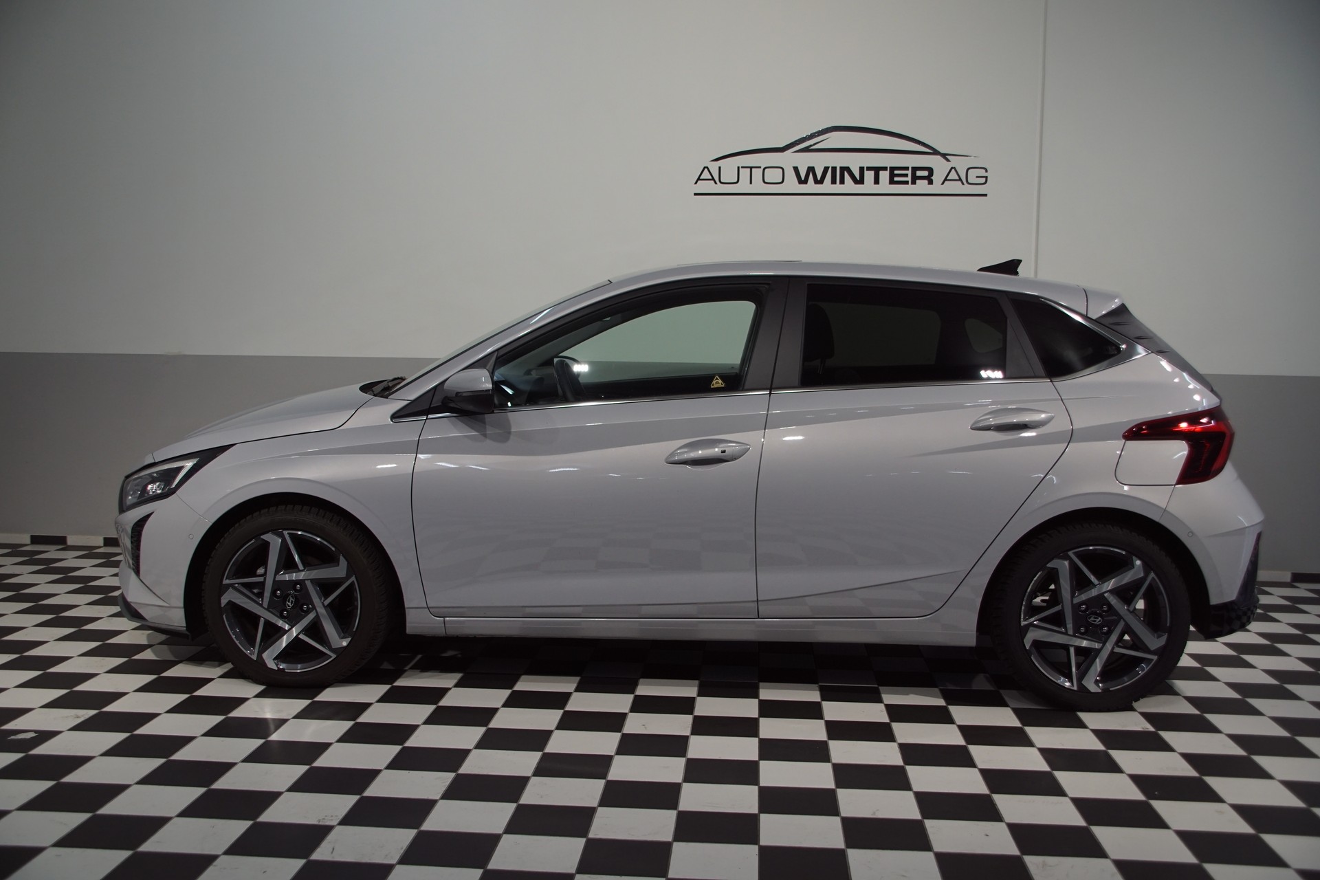 HYUNDAI i20 1.0 T-GDi Vertex DCT ++SWISS++-image-10
