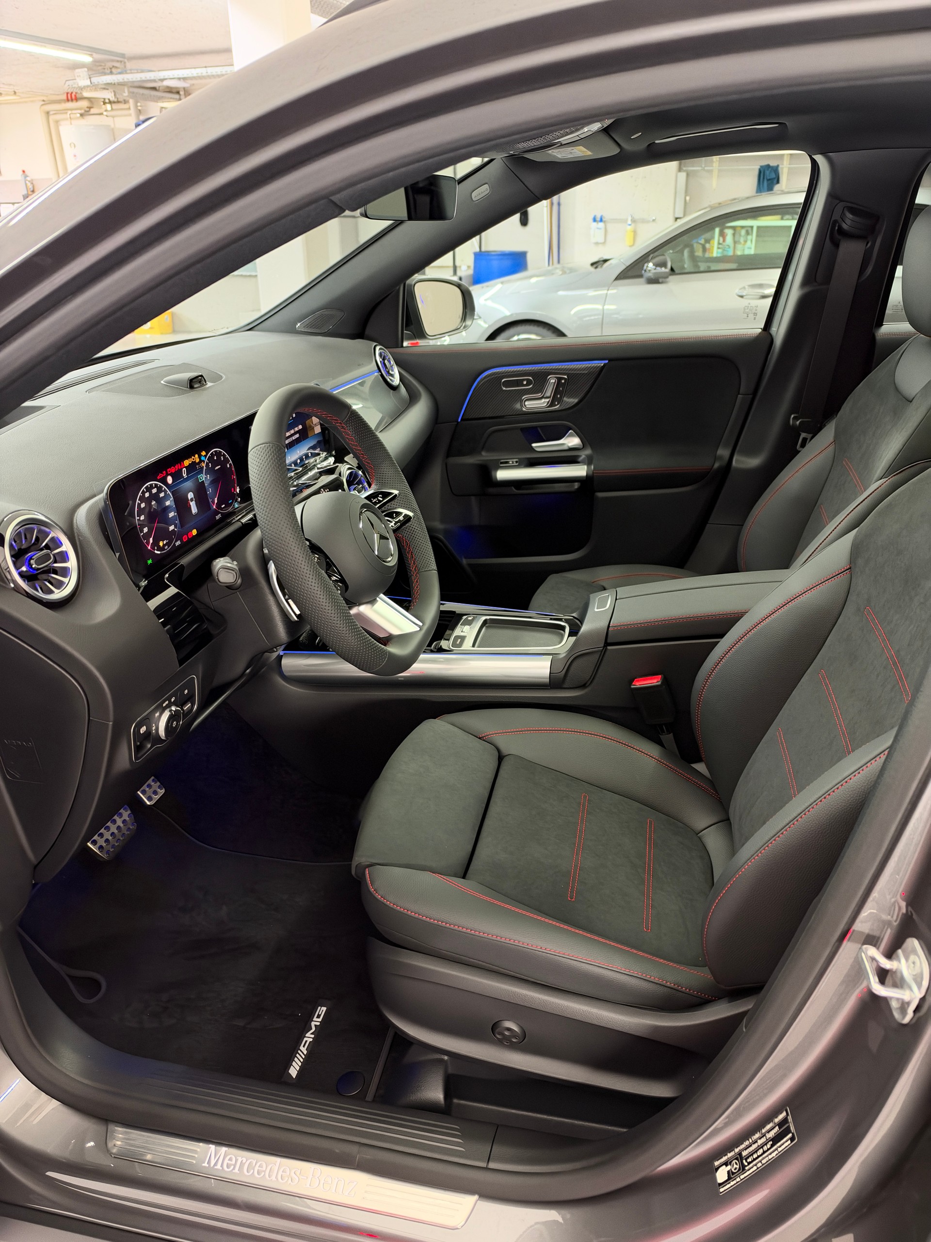 MERCEDES-BENZ GLA 200 Night Star-image-6