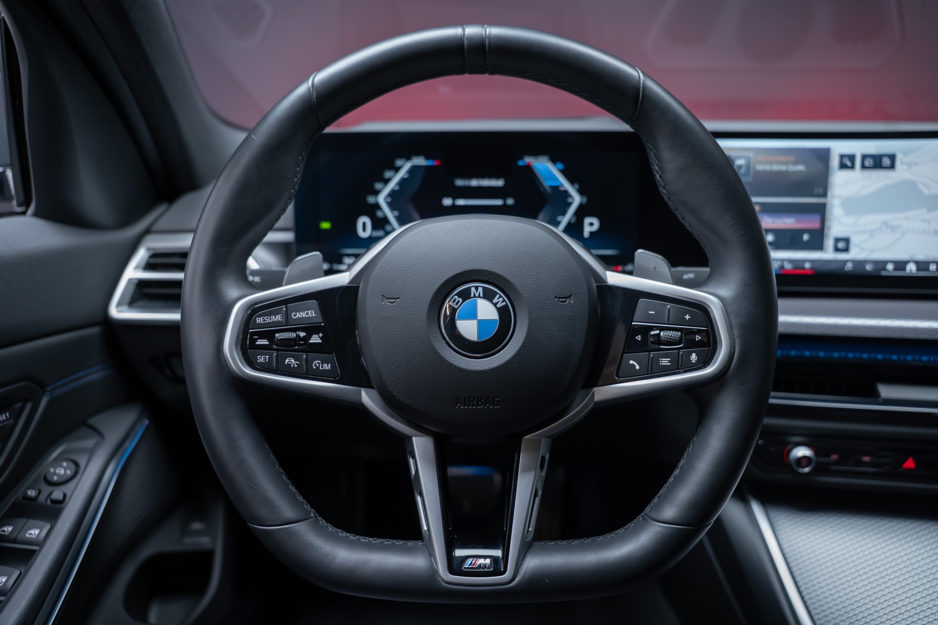 BMW 320d xDrive M Sport SAG / LCI / 360°Kamera / HeadUp / el.Sitze-image-24