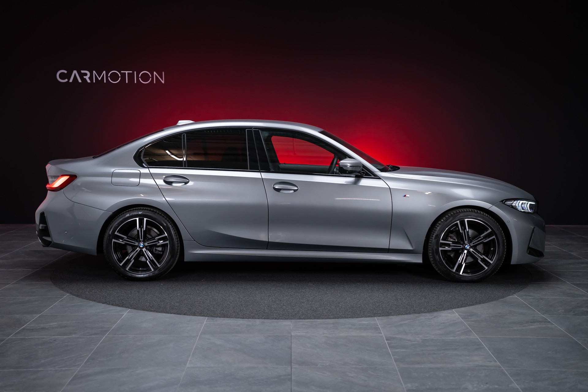 BMW 320d xDrive M Sport SAG / LCI / 360°Kamera / HeadUp / el.Sitze-image-4