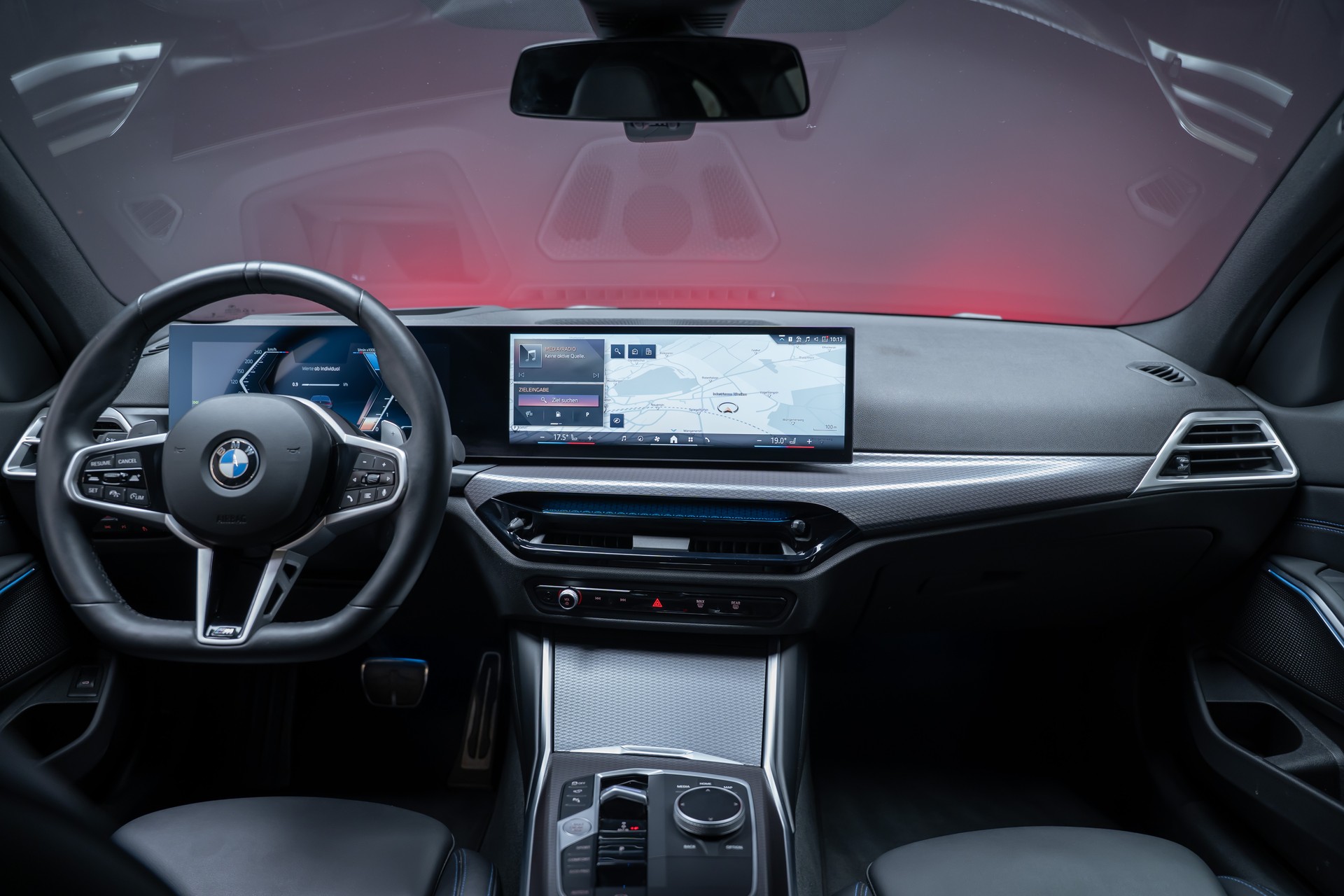 BMW 320d xDrive M Sport SAG / LCI / 360°Kamera / HeadUp / el.Sitze-image-23