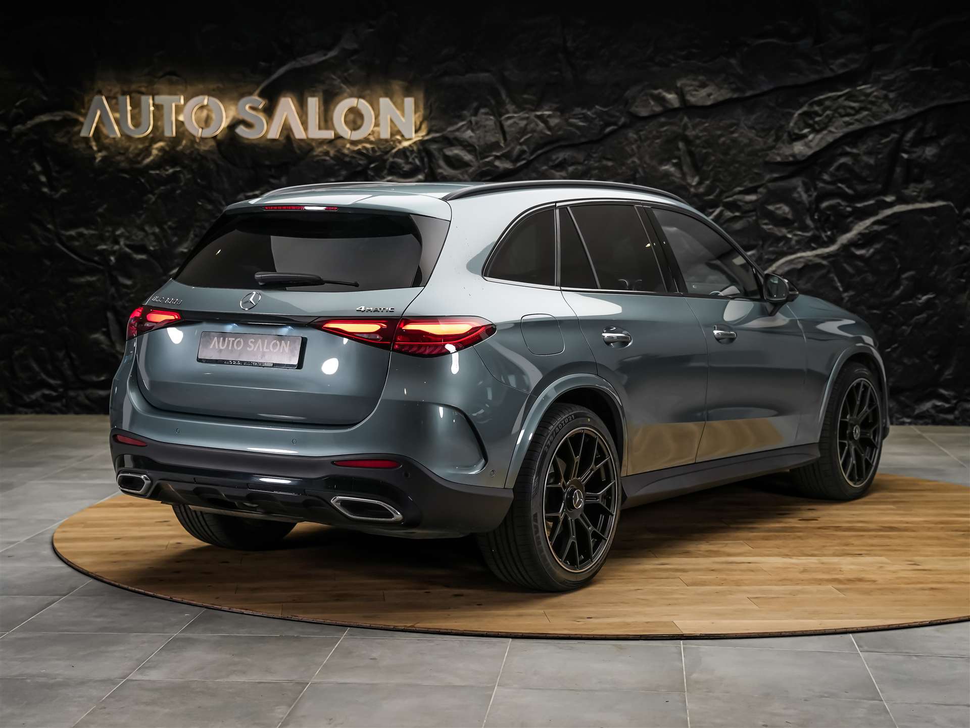 MERCEDES-BENZ GLC 300 d 4Matic AMG Line 9G-Tronic *21" Felgen*Digital Light*AHK*-image-5