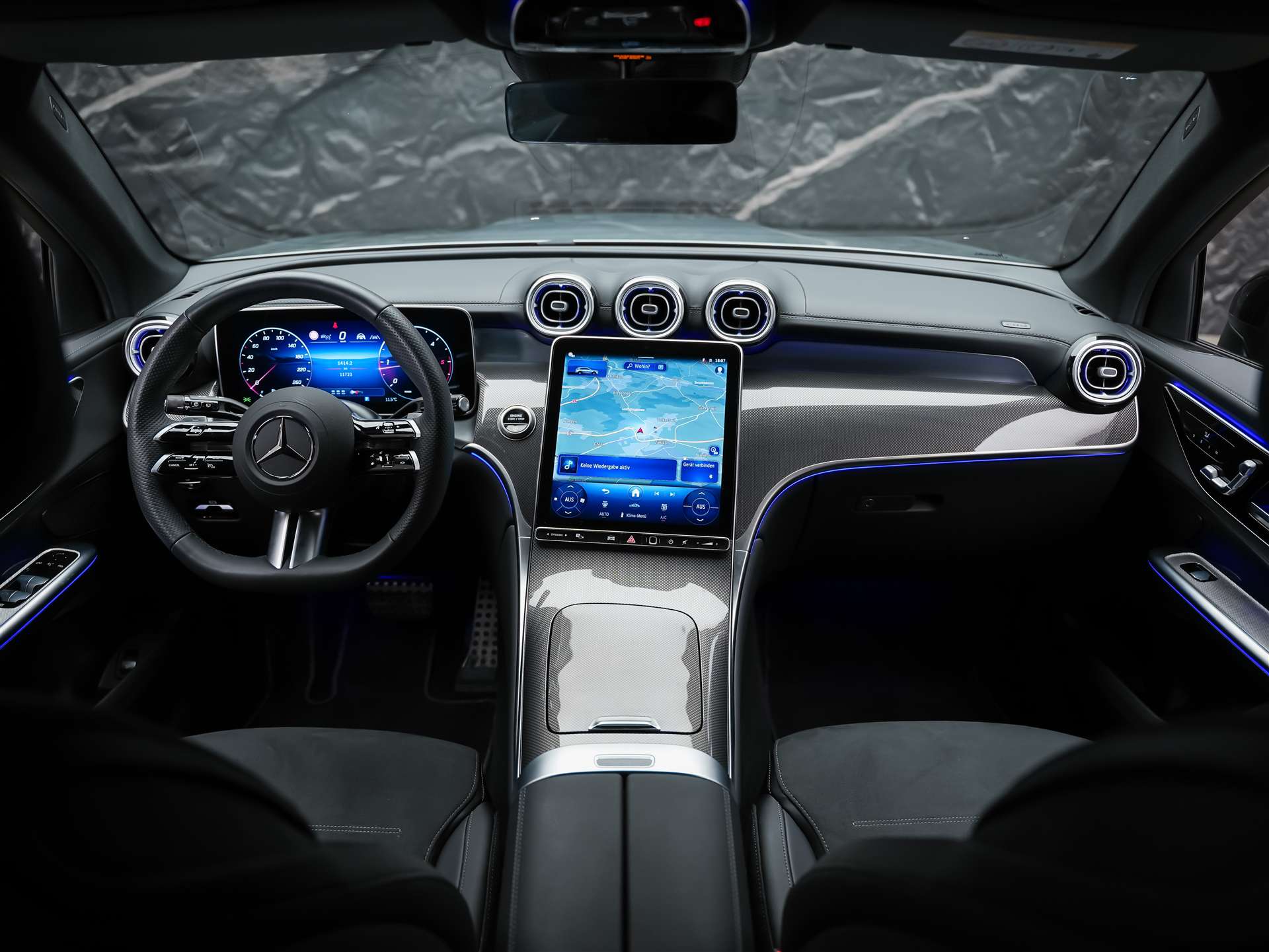 MERCEDES-BENZ GLC 300 d 4Matic AMG Line 9G-Tronic *21" Felgen*Digital Light*AHK*-image-17