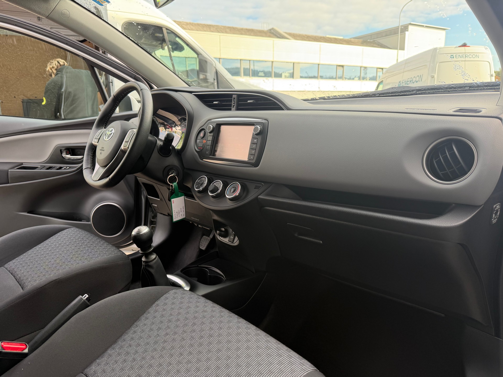 TOYOTA Yaris 1.33 Trend-image-4