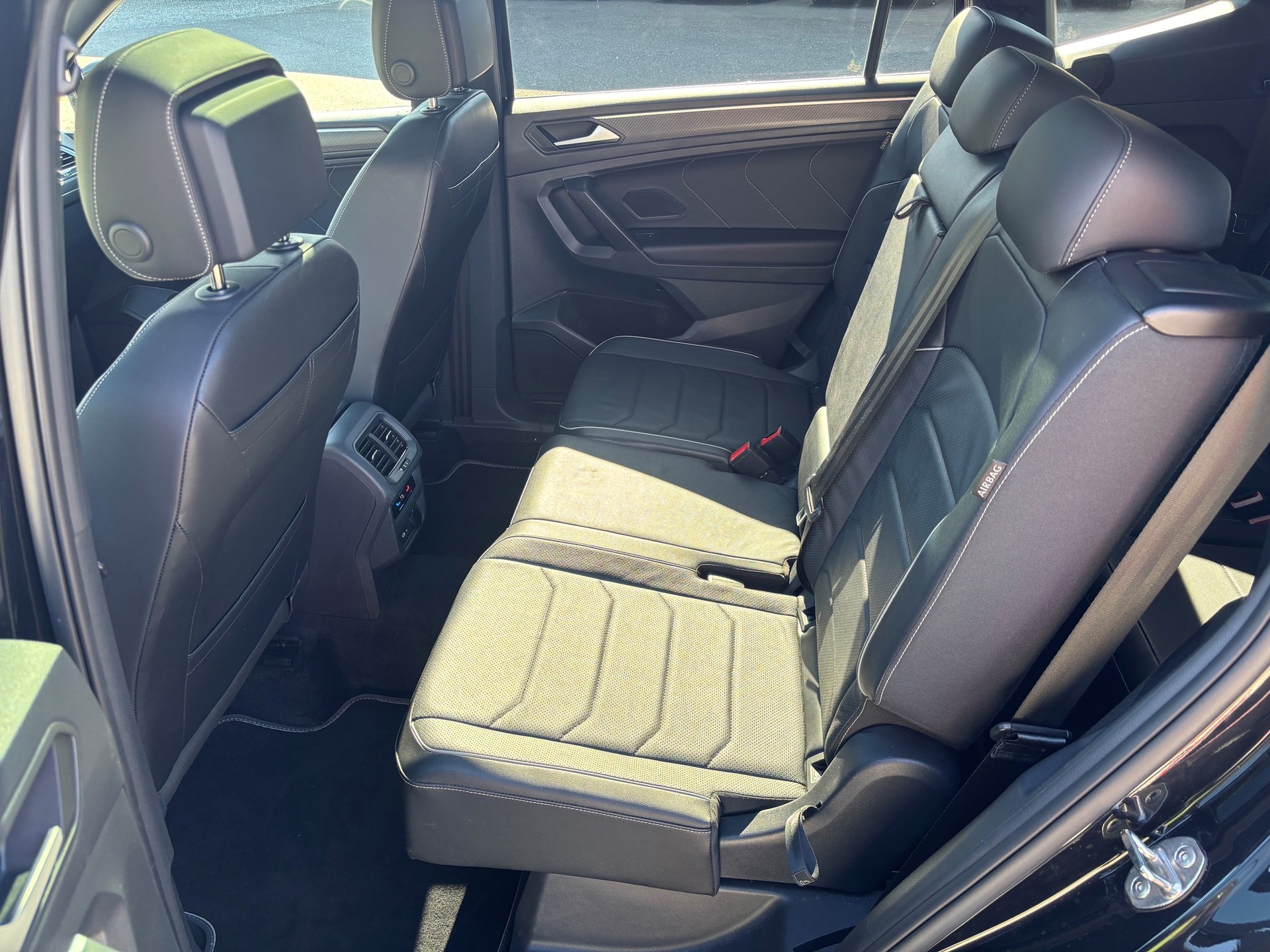 VW Tiguan Allspace 2.0TSI DSG R-Line 4Motion 7P-image-11