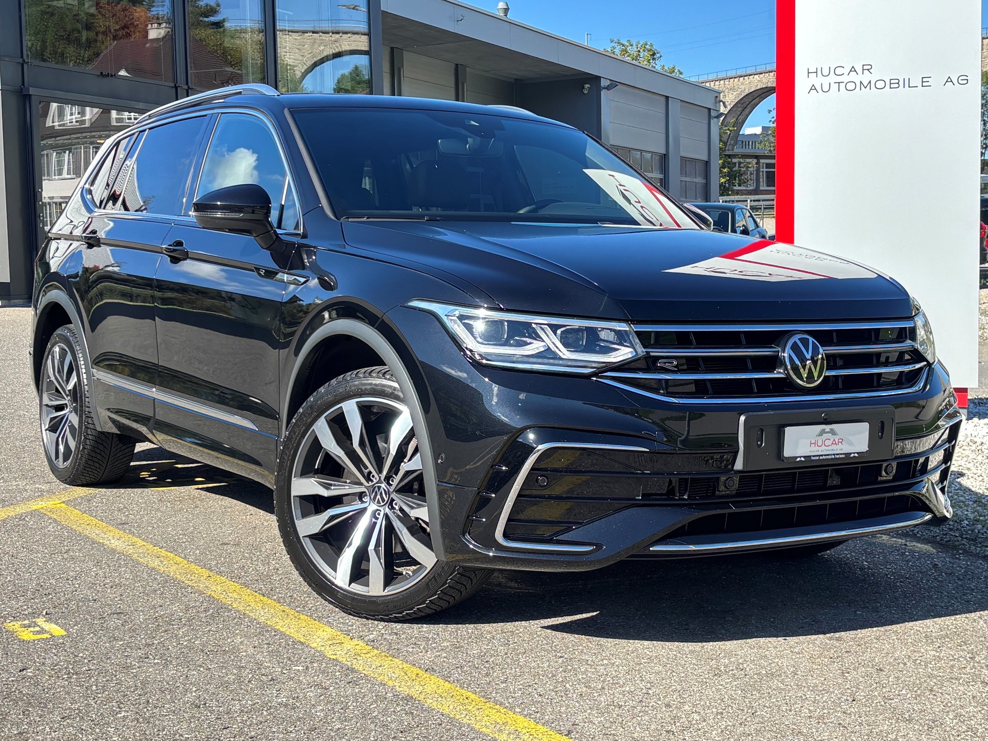 VW Tiguan Allspace 2.0TSI DSG R-Line 4Motion 7P-image-0