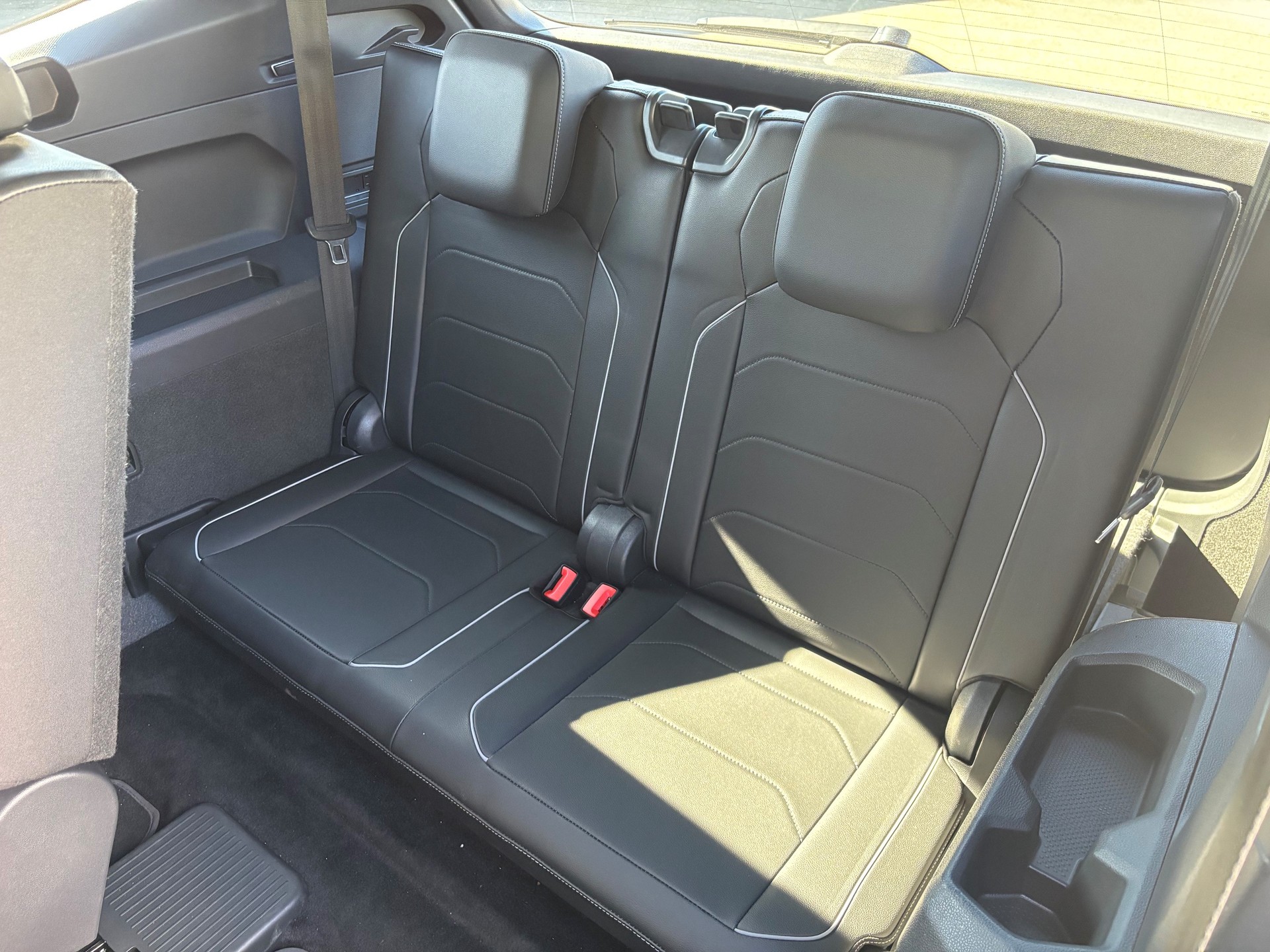 VW Tiguan Allspace 2.0TSI DSG R-Line 4Motion 7P-image-12