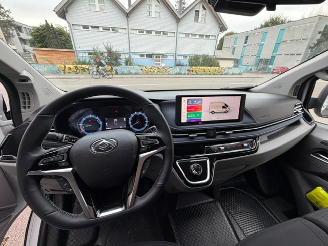 MAXUS eDeliver 7 L1 88kWh AWD-image-9