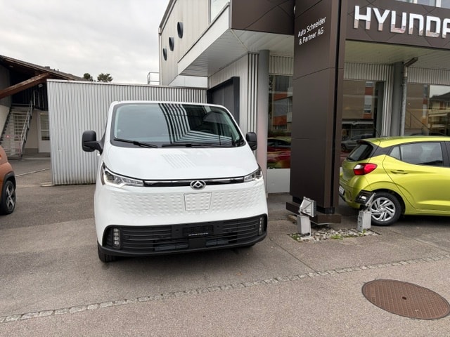 MAXUS eDeliver 7 L1 88kWh AWD-showroom-element-1