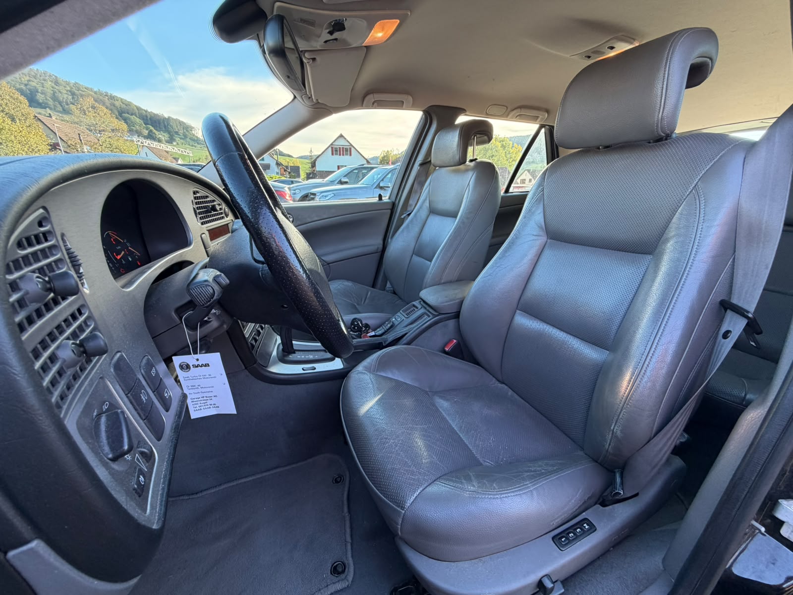 SAAB 9-5 2.3T Vector-image-11