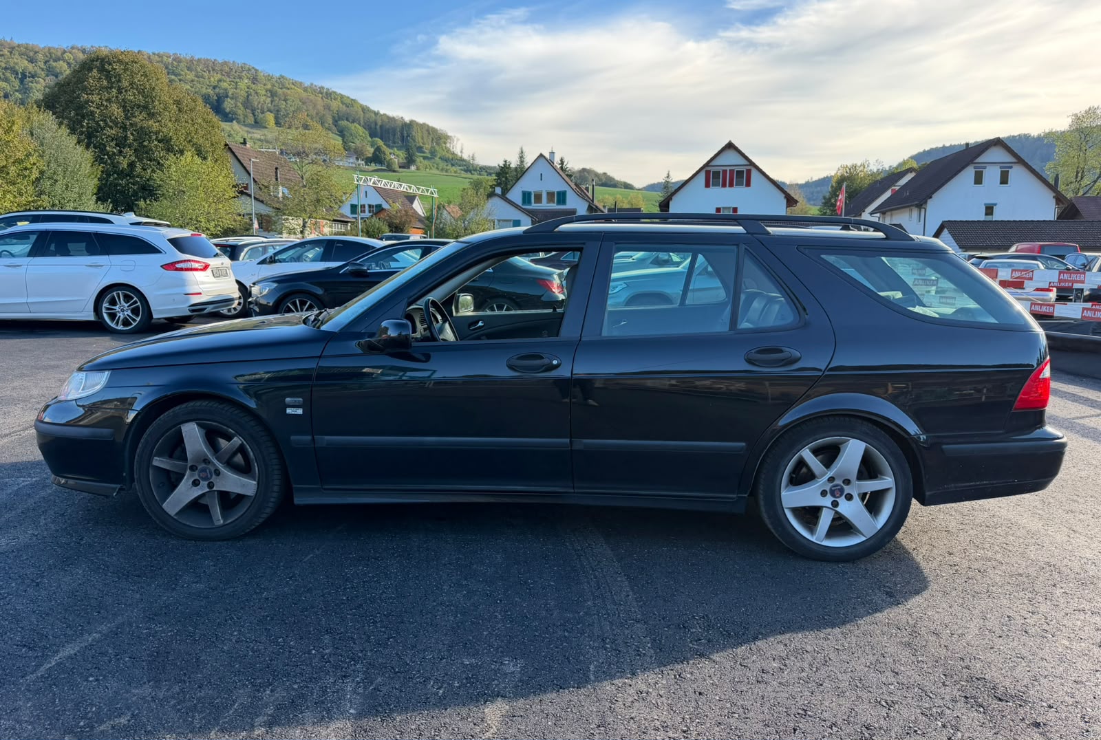 SAAB 9-5 2.3T Vector-image-1