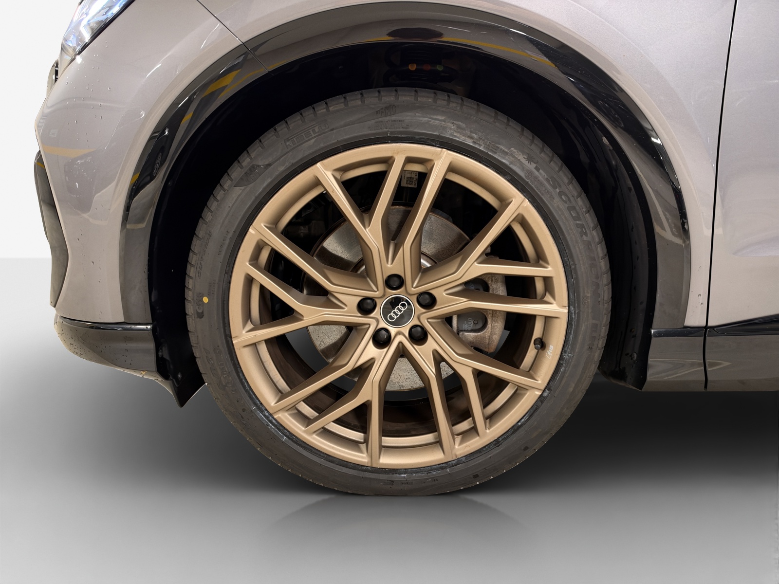 AUDI Q4 e-tron 50 quattro-image-14