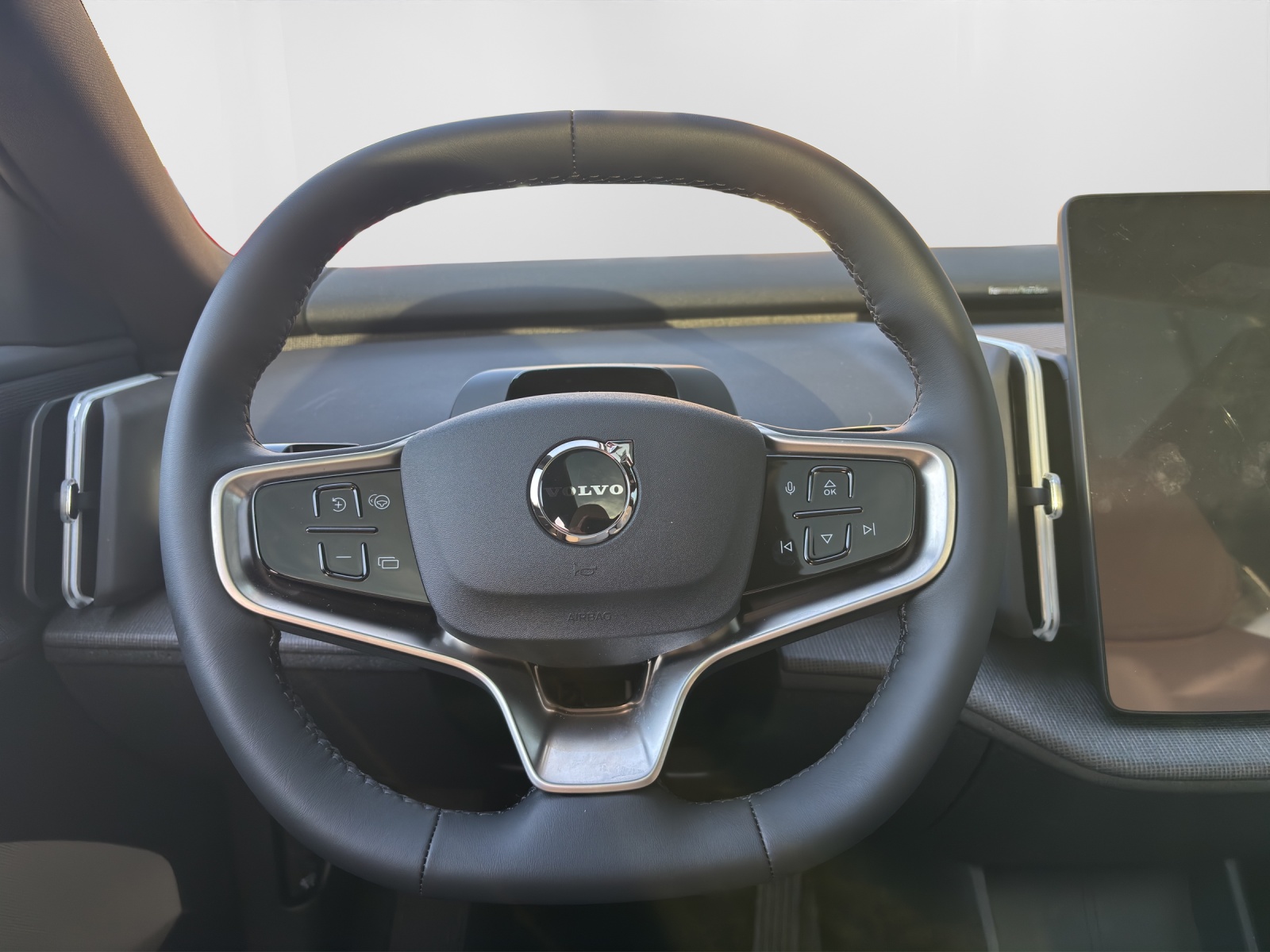 VOLVO EX30 CC P8 Ultra AWD-image-6