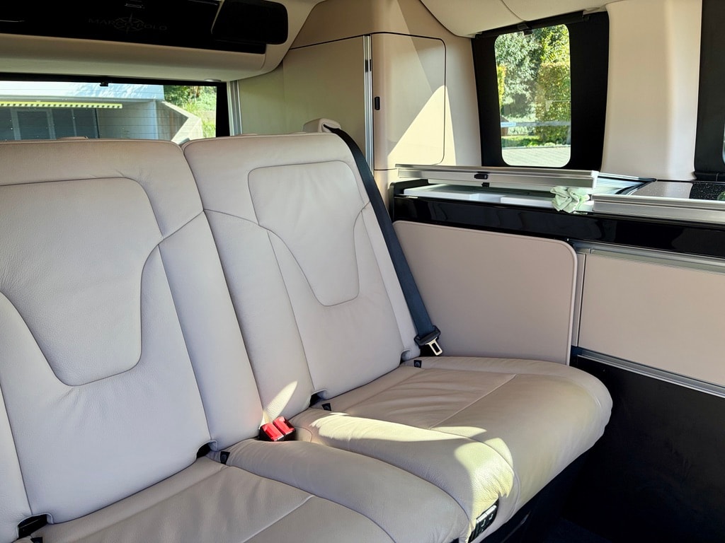 MERCEDES-BENZ 250 d 4matic-image-6