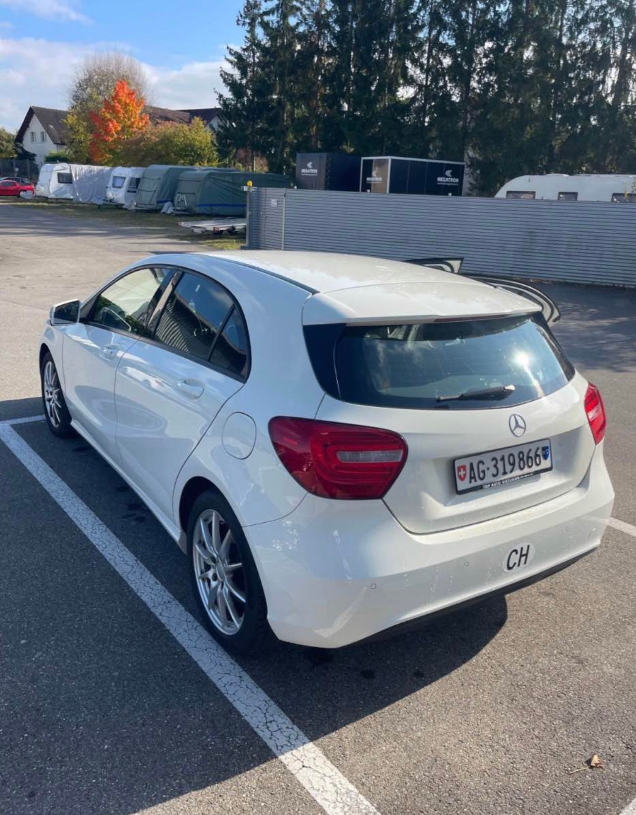MERCEDES-BENZ A 180-image-1
