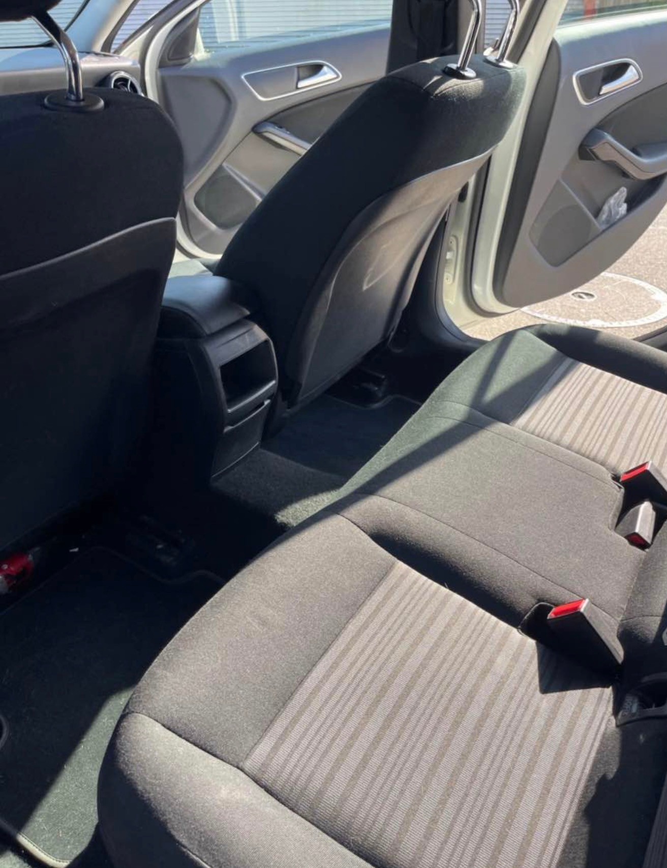 MERCEDES-BENZ A 180-image-4