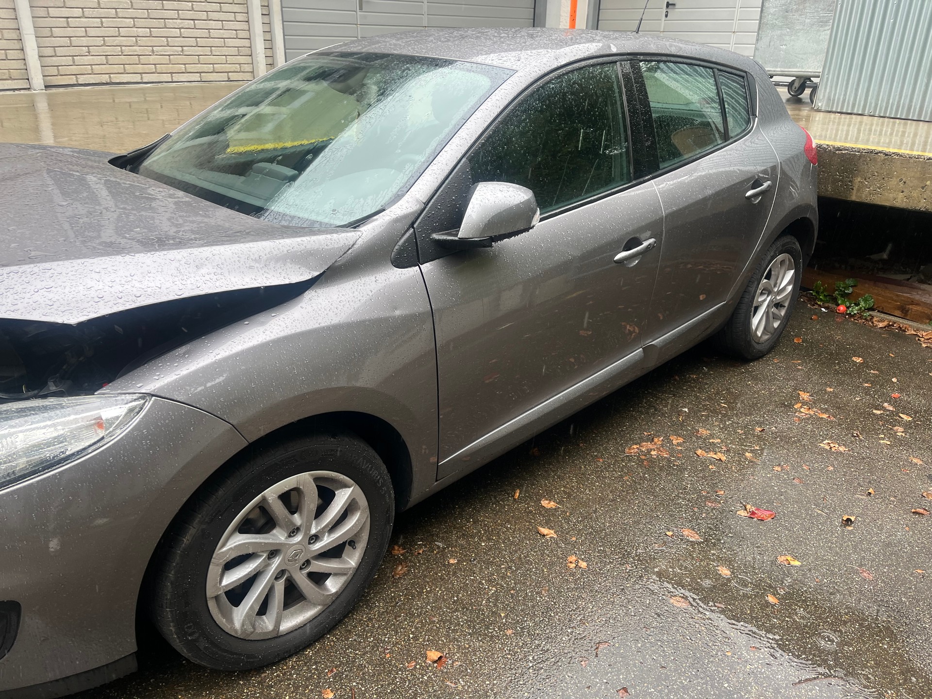 RENAULT Mégane 1.5 dCi Expression EDC-image-2