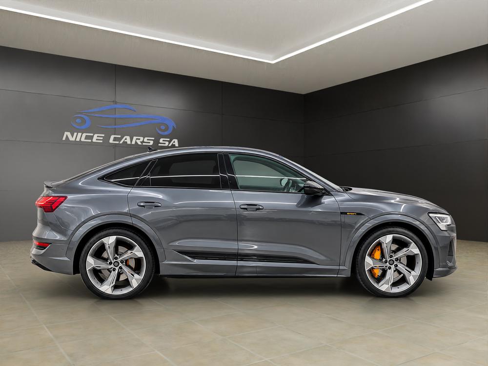 AUDI e-tron S Sportback quattro-image-4