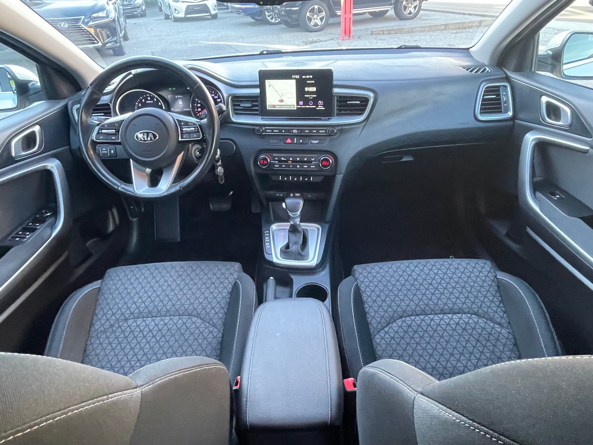 KIA Ceed Sportswagon 1.4 T-GDi Trend DCT-image-6