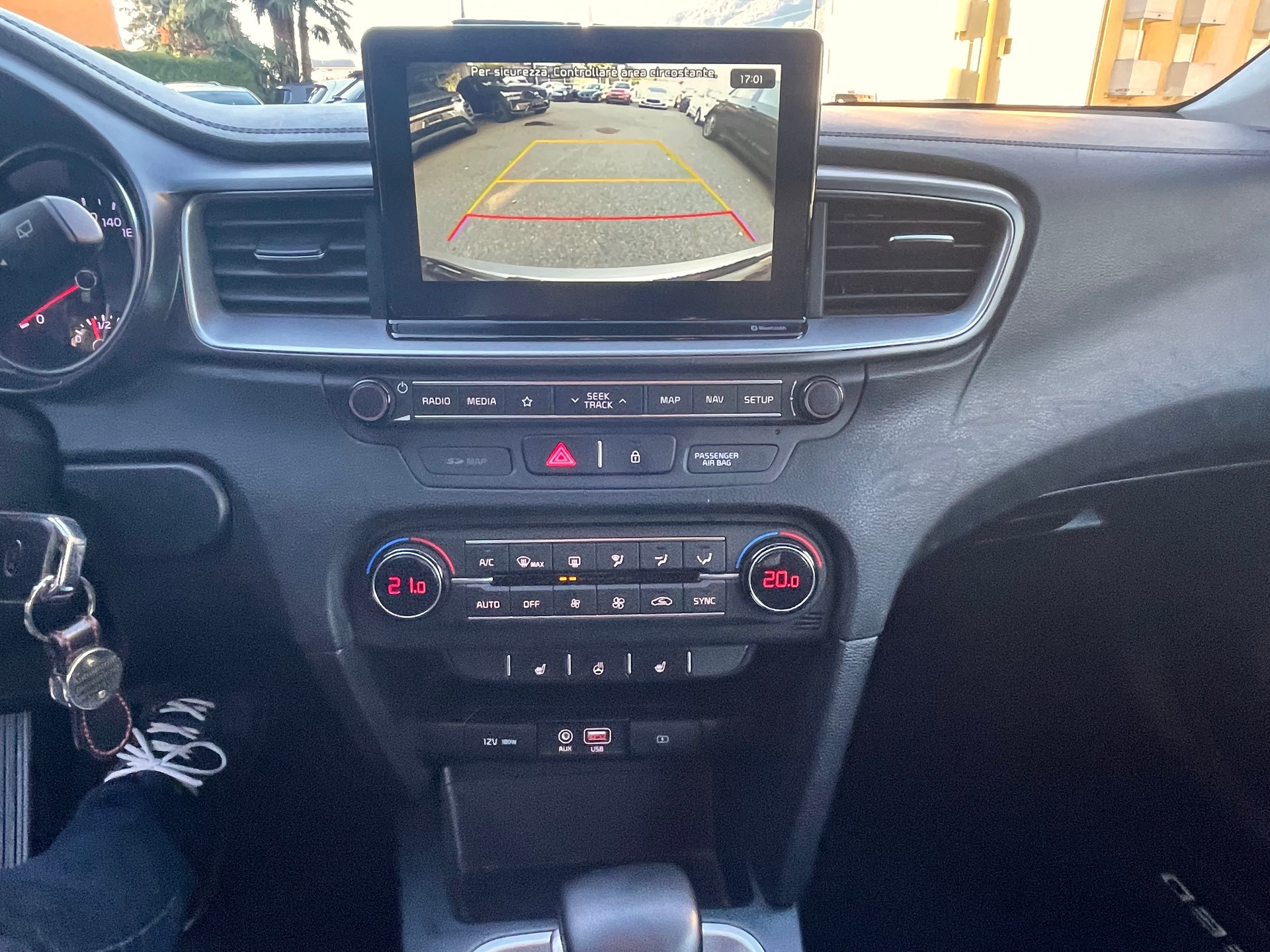 KIA Ceed Sportswagon 1.4 T-GDi Trend DCT-image-4