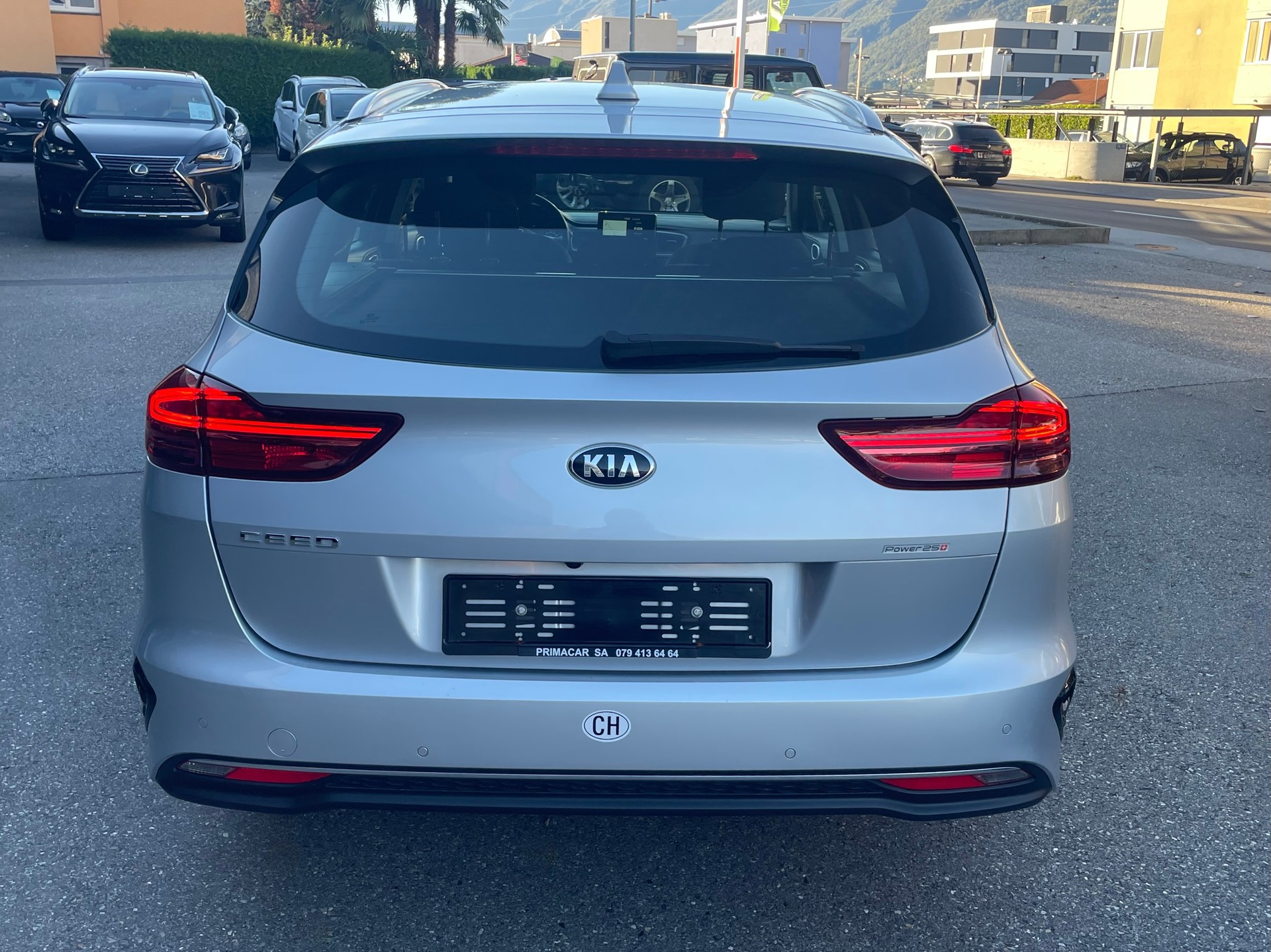 KIA Ceed Sportswagon 1.4 T-GDi Trend DCT-image-8