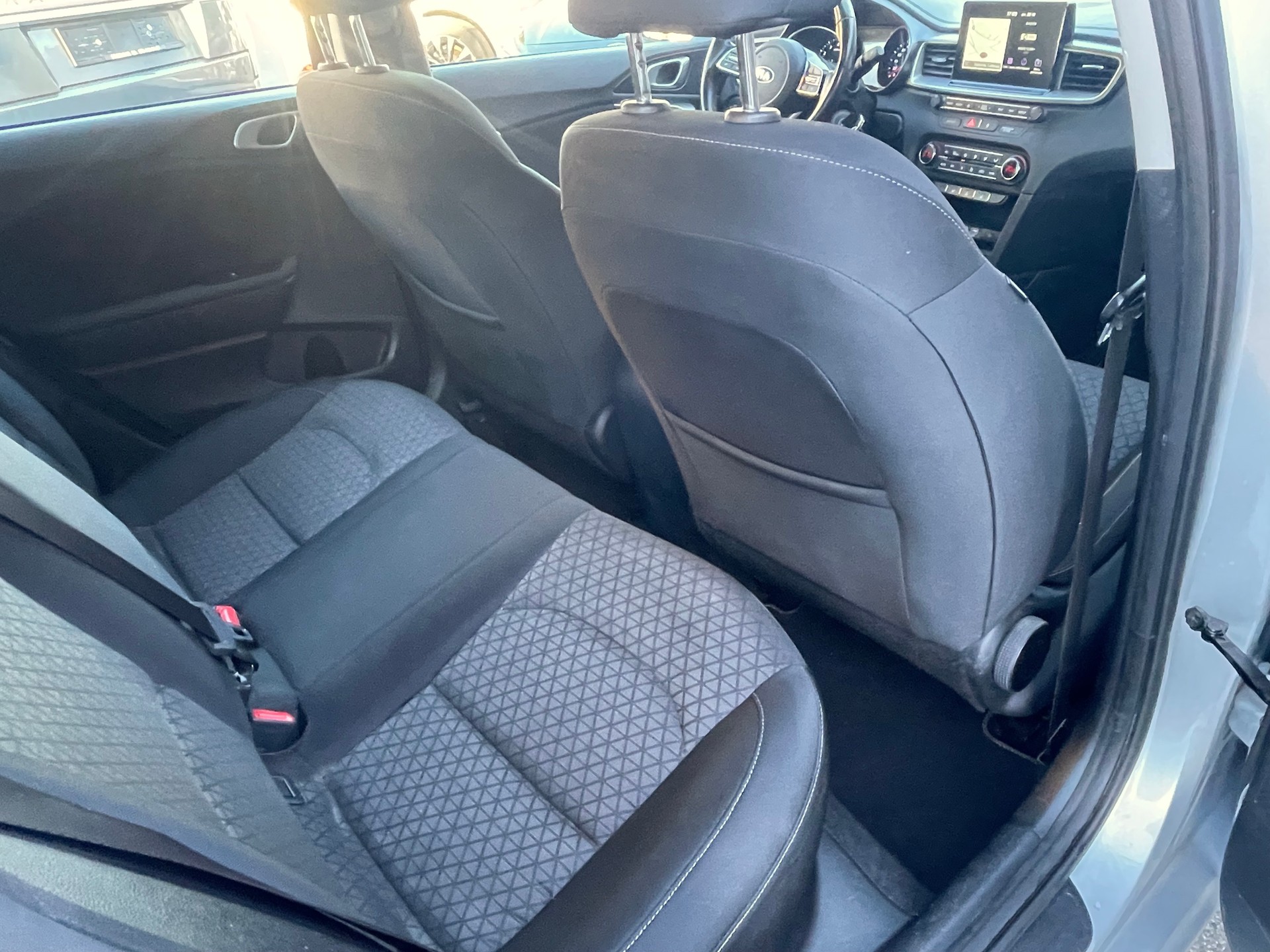 KIA Ceed Sportswagon 1.4 T-GDi Trend DCT-image-11
