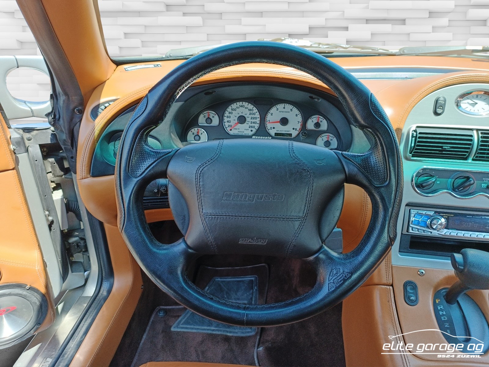 QVALE Mangusta-image-9