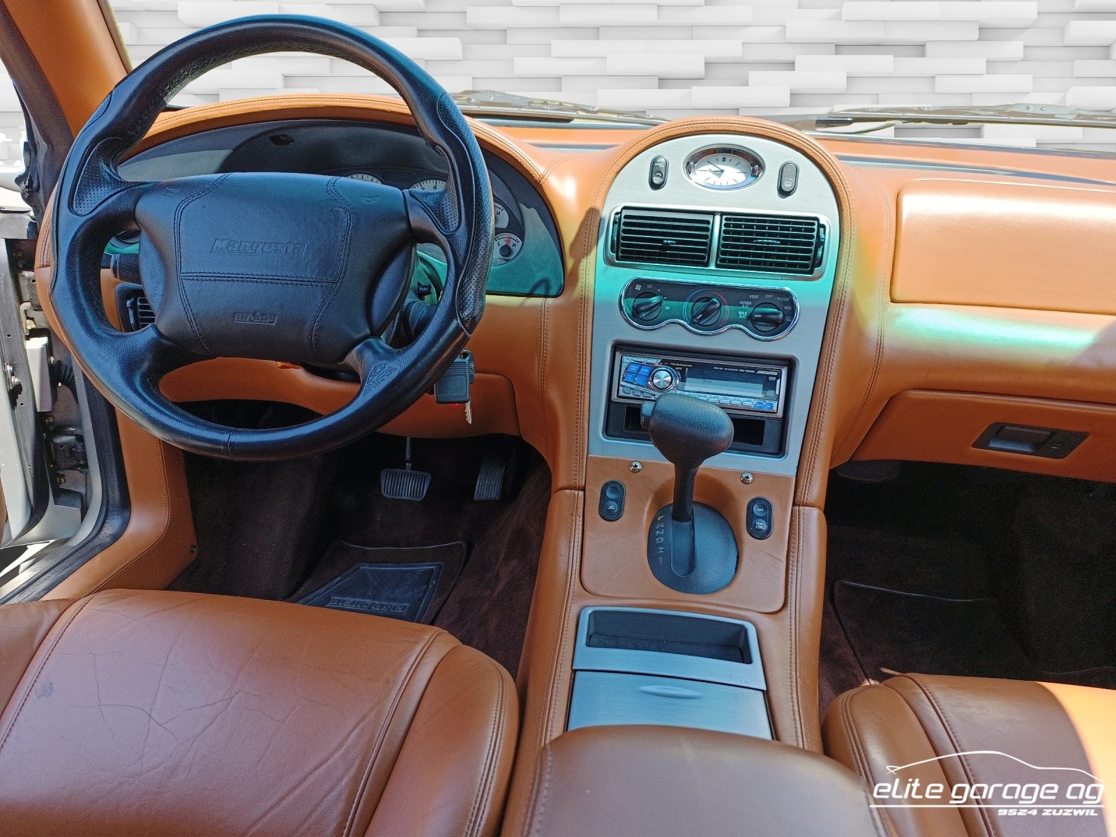 QVALE Mangusta-image-10