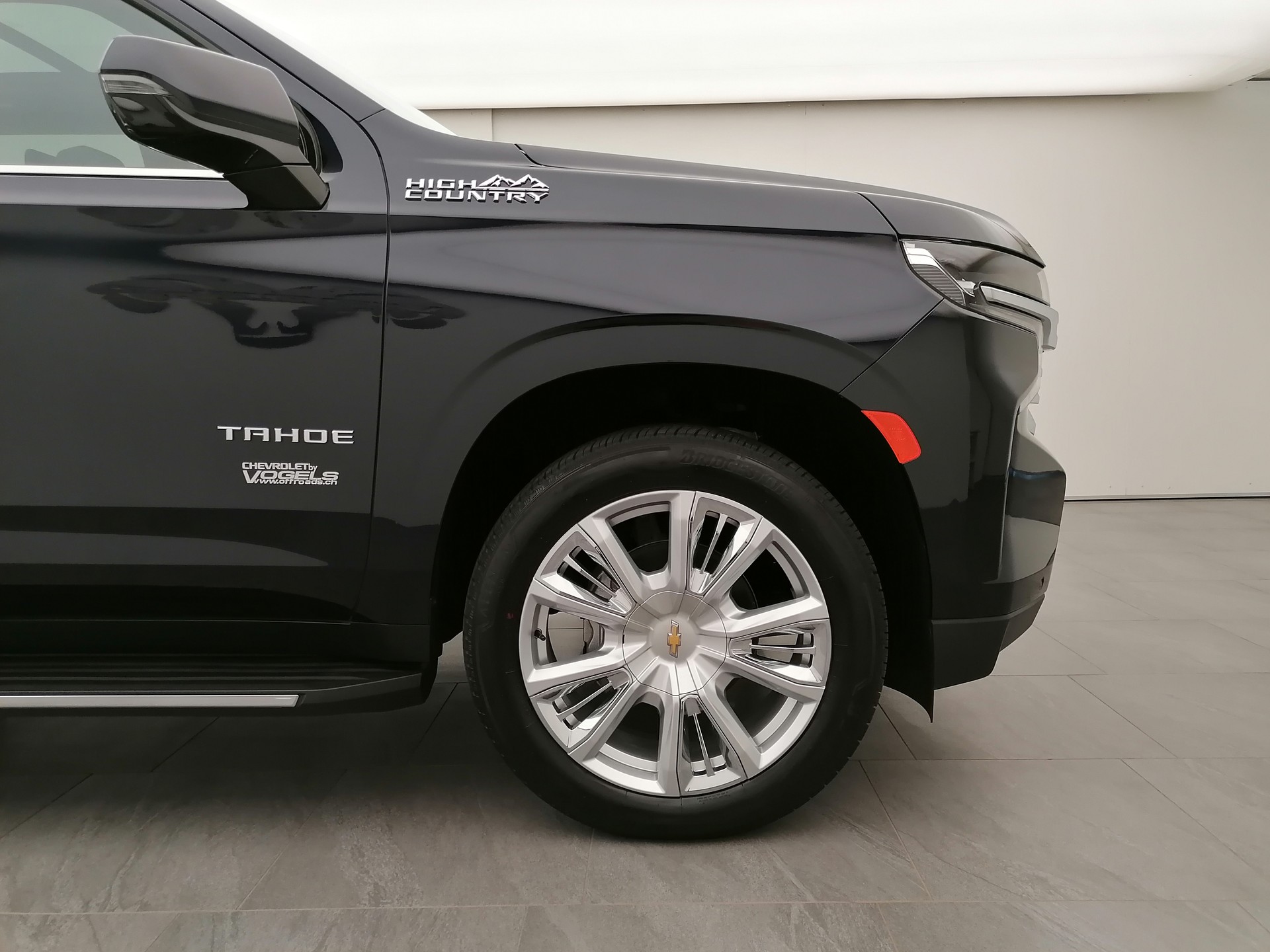 CHEVROLET Tahoe 6.2 AWD High Country-image-6
