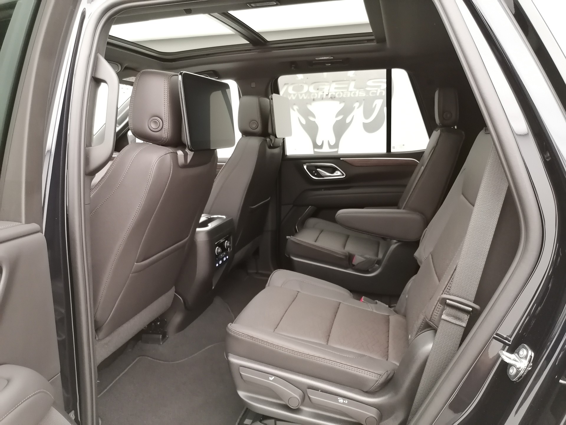 CHEVROLET Tahoe 6.2 AWD High Country-image-8