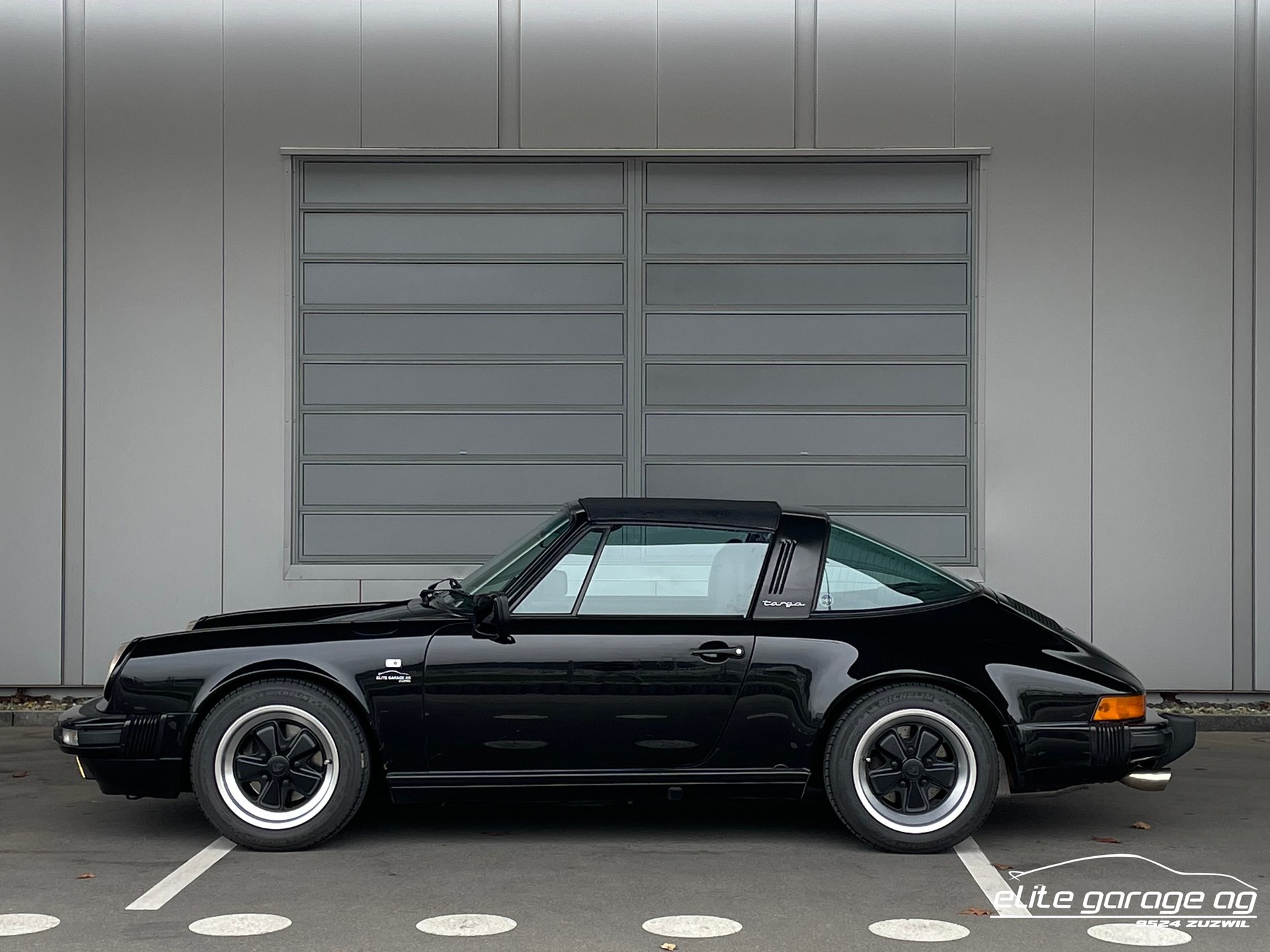 PORSCHE 911 Carrera Targa-image-1