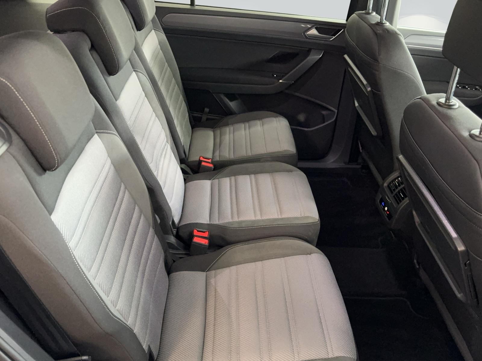 VW Touran 1.5 TSI EVO Highline DSG-image-14