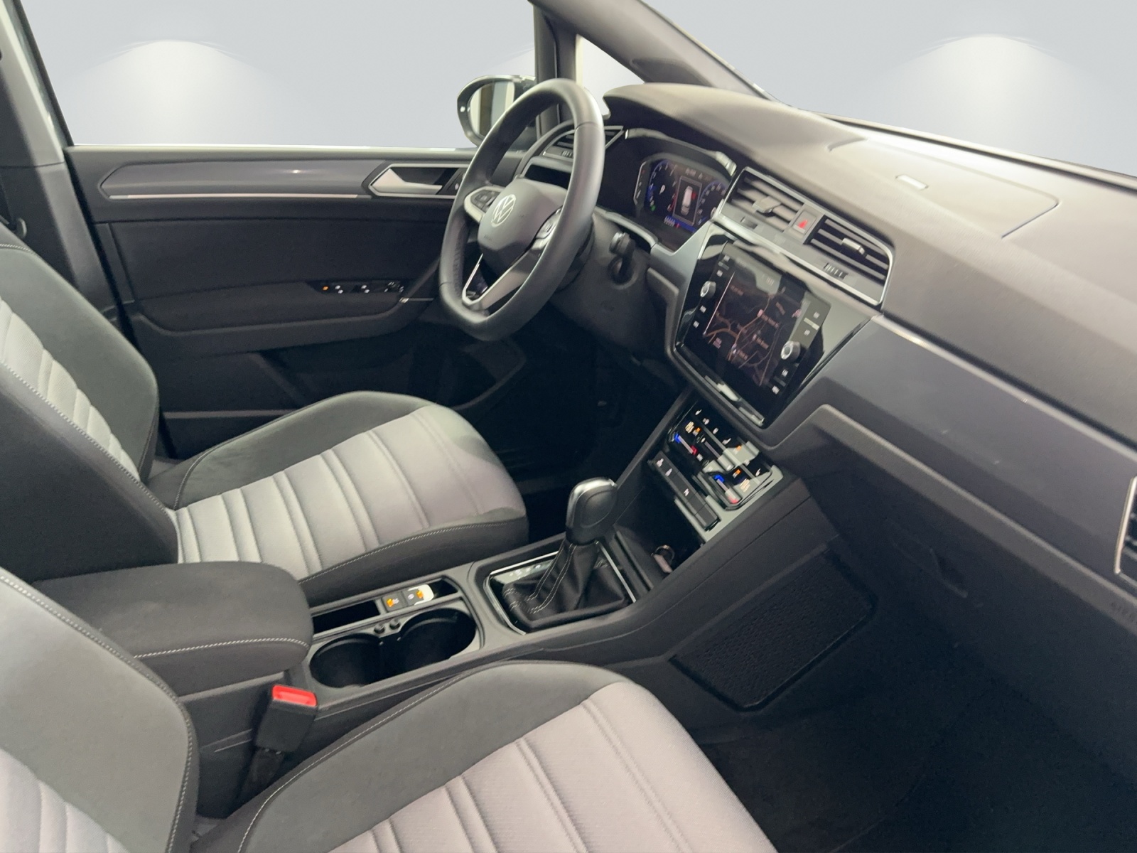 VW Touran 1.5 TSI EVO Highline DSG-image-8