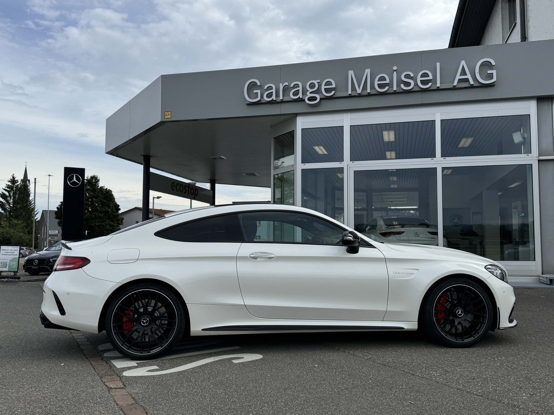 MERCEDES-BENZ C 63 S AMG Coupé-image-4