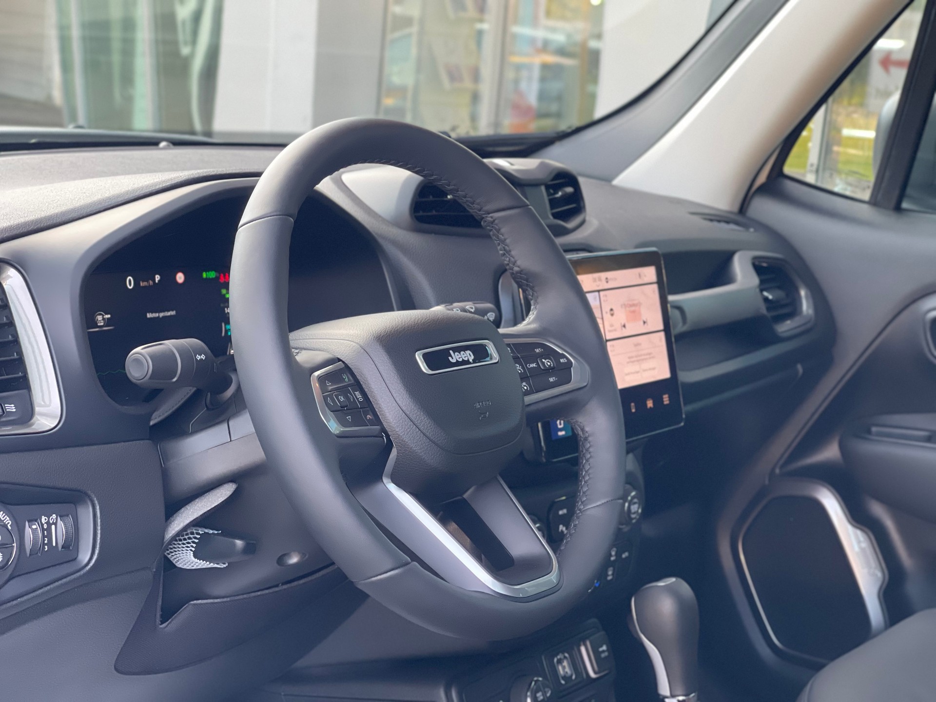 JEEP Renegade 1.3 T PHEV Summit AWD-image-5