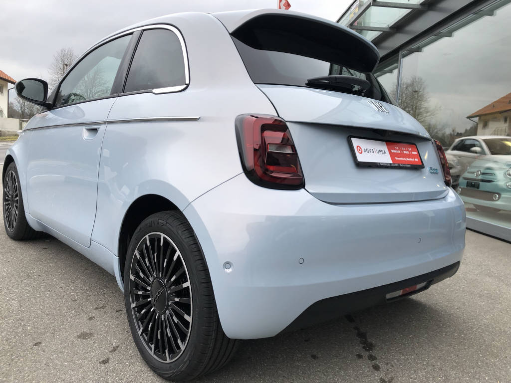 FIAT 500 BEV La Prima by Bocelli Top-showroom-element-2