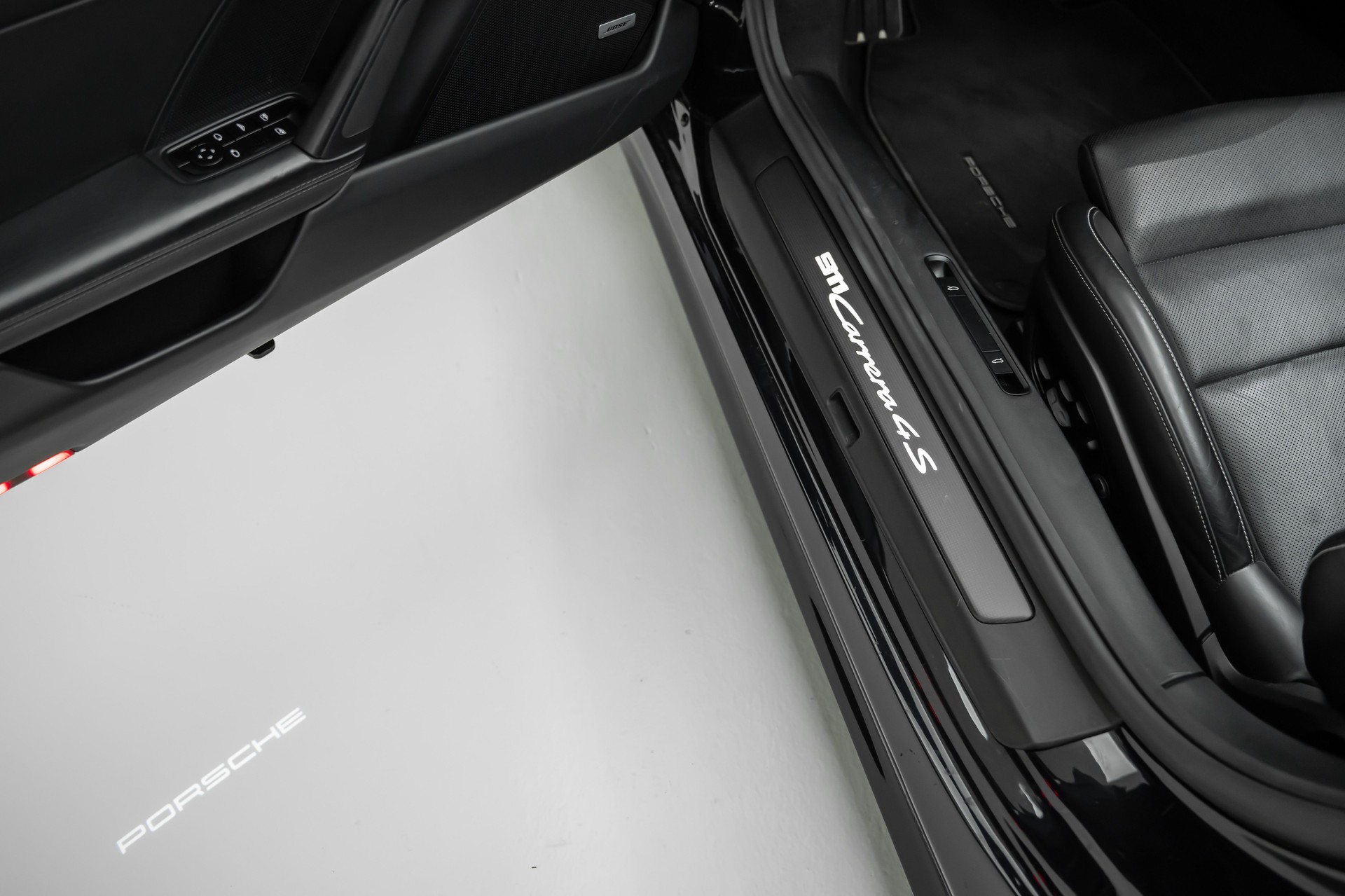 PORSCHE 911 Carrera 4S Cabriolet PDK-image-17